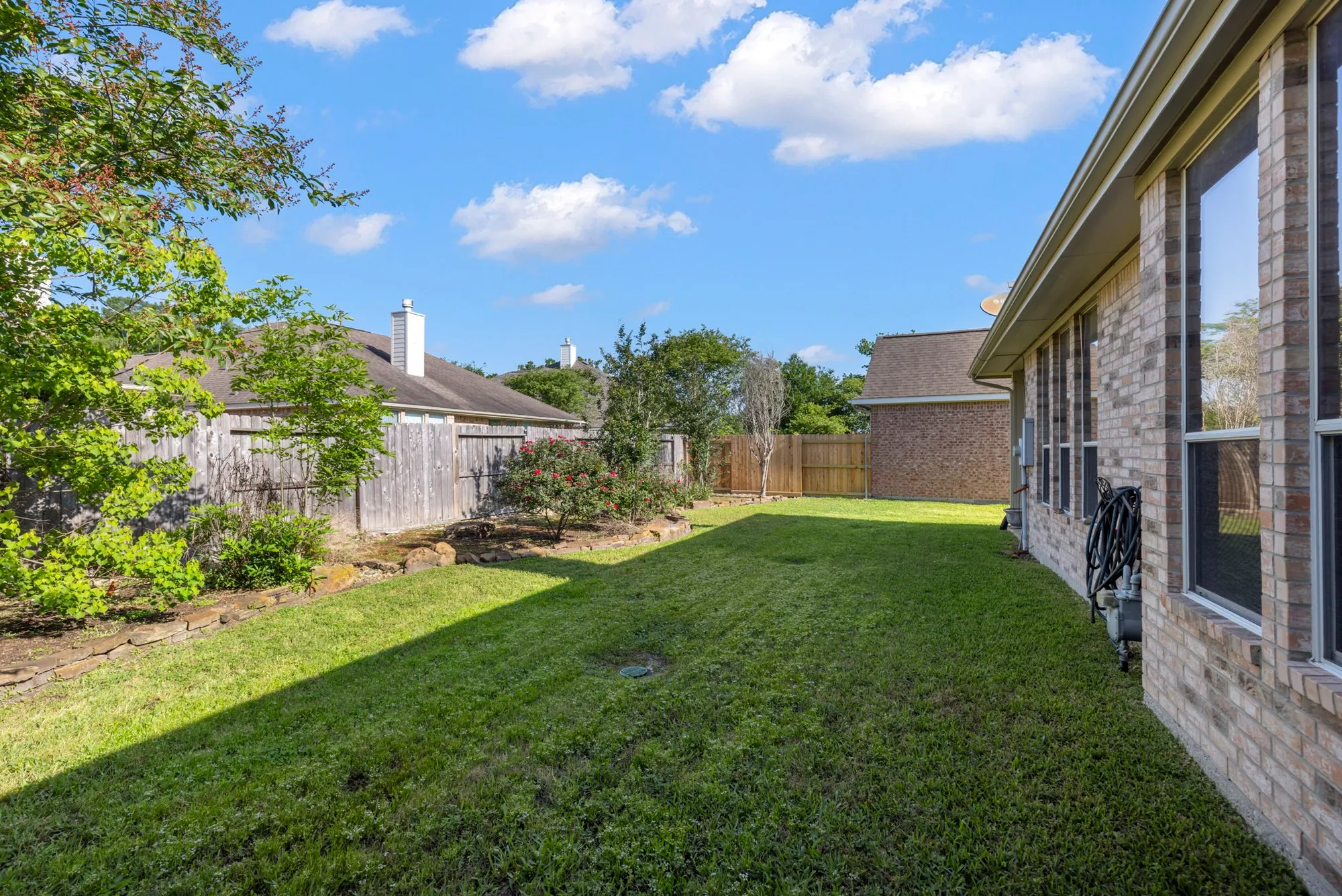 Property Slideshow image 22 of 24 | 31 e royal mews, The Woodlands, TX, 77384