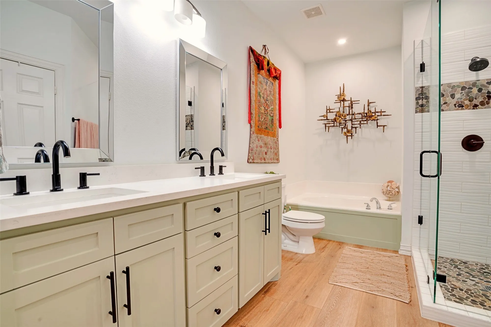 Property Slideshow image 10 of 32 | 5713 butterfly way, Fairview, TX, 75069