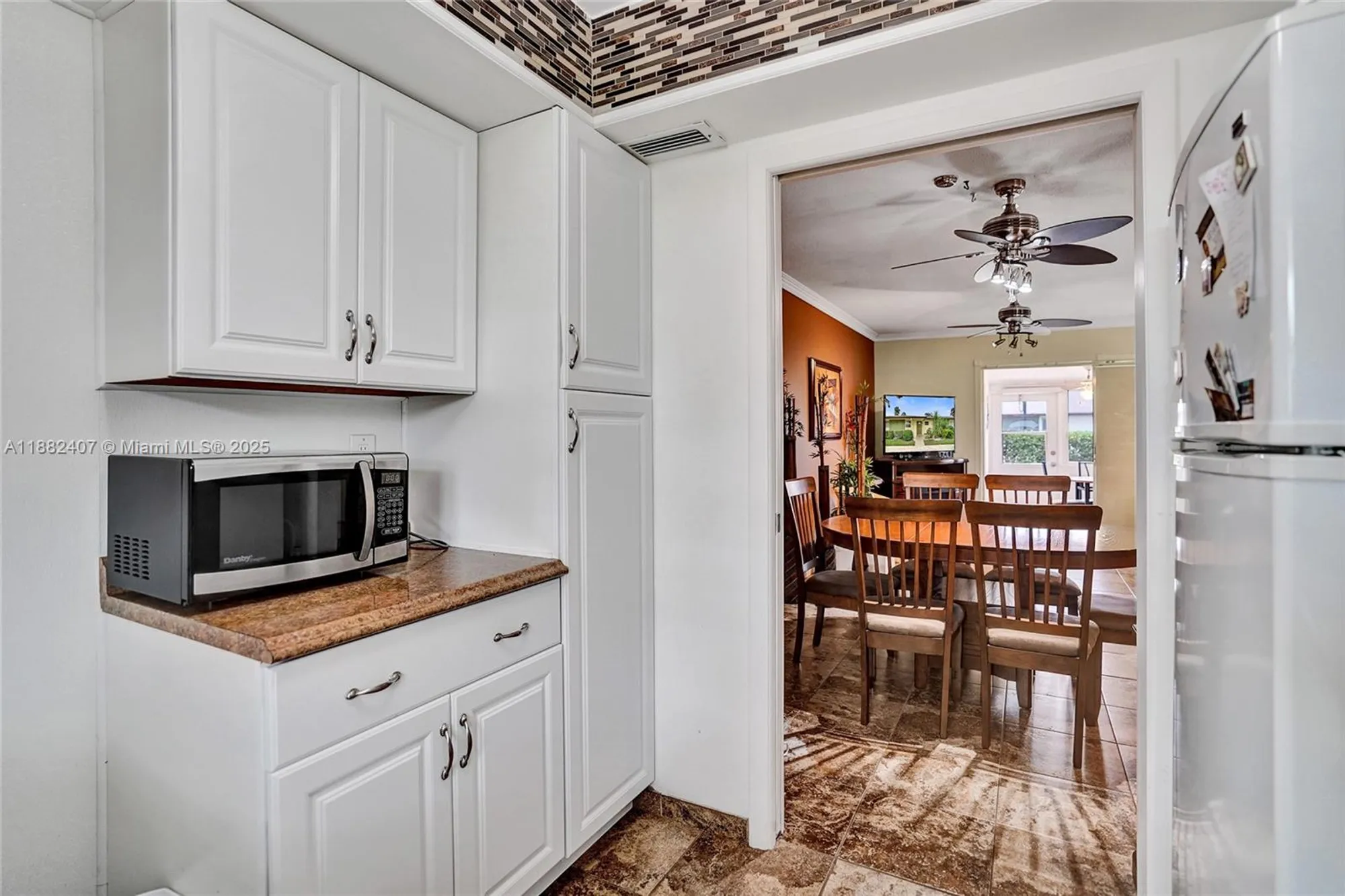 Property Slideshow image 15 of 63 | 2921 crosley dr e, West Palm Beach, FL, 33415