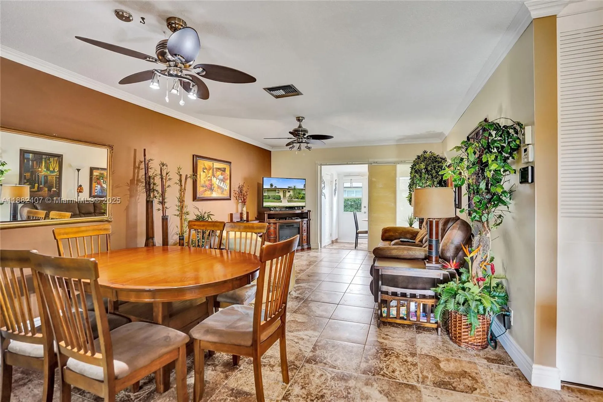 Property Slideshow image 17 of 63 | 2921 crosley dr e, West Palm Beach, FL, 33415