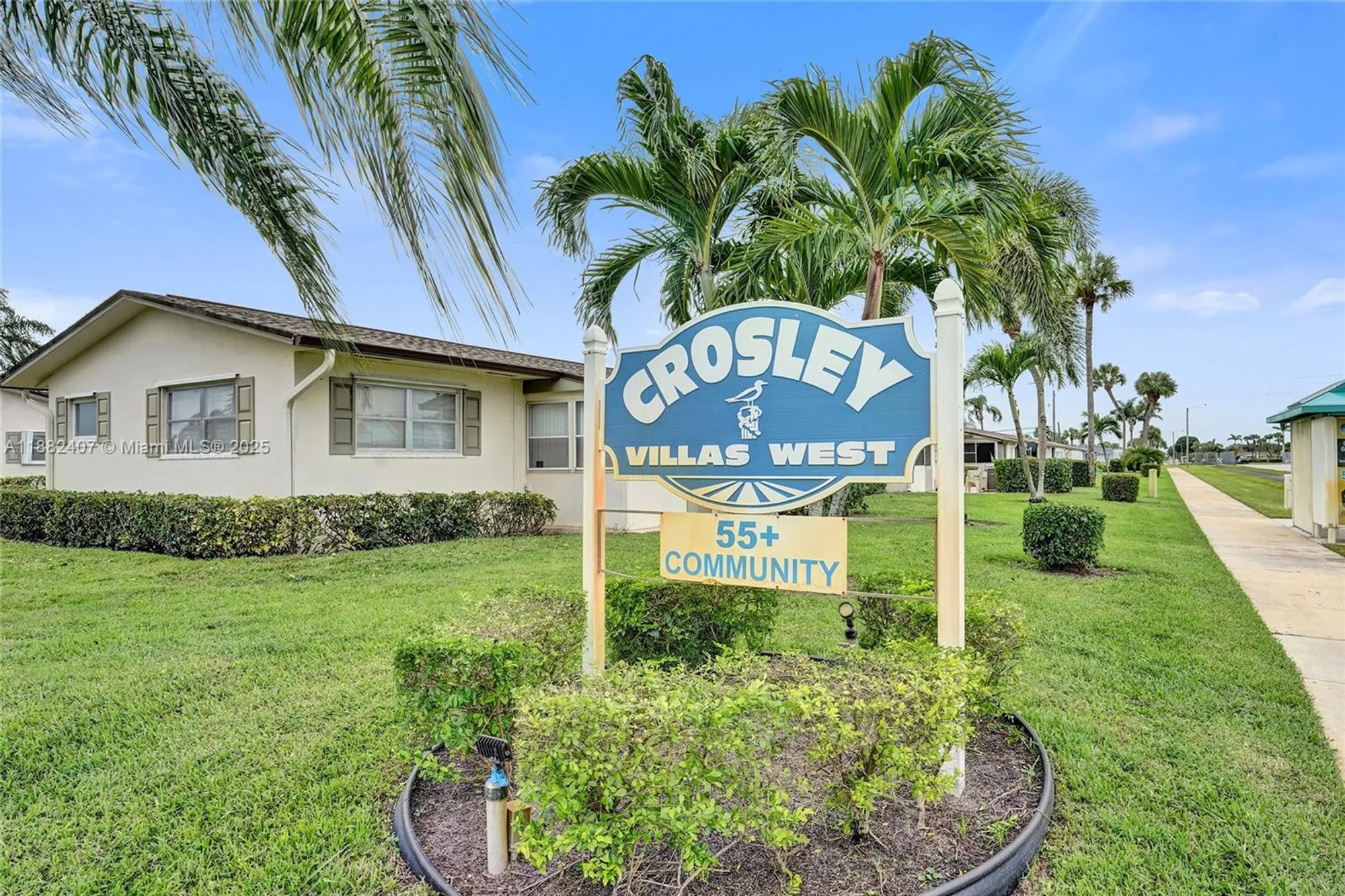Property Slideshow image 1 of 63 | 2921 crosley dr e, West Palm Beach, FL, 33415
