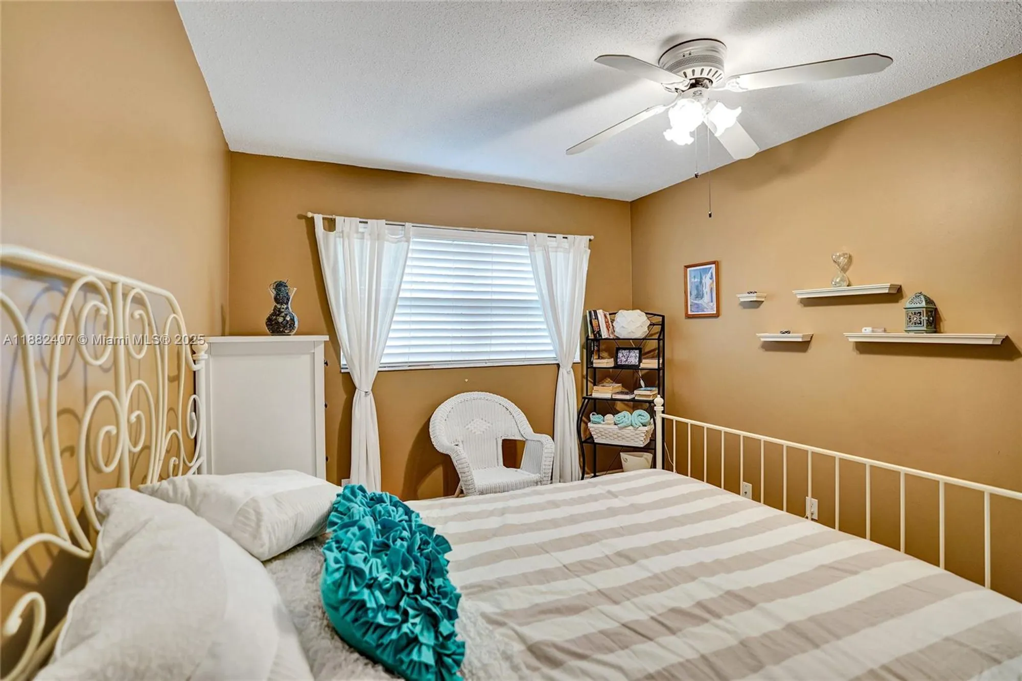 Property Slideshow image 35 of 63 | 2921 crosley dr e, West Palm Beach, FL, 33415