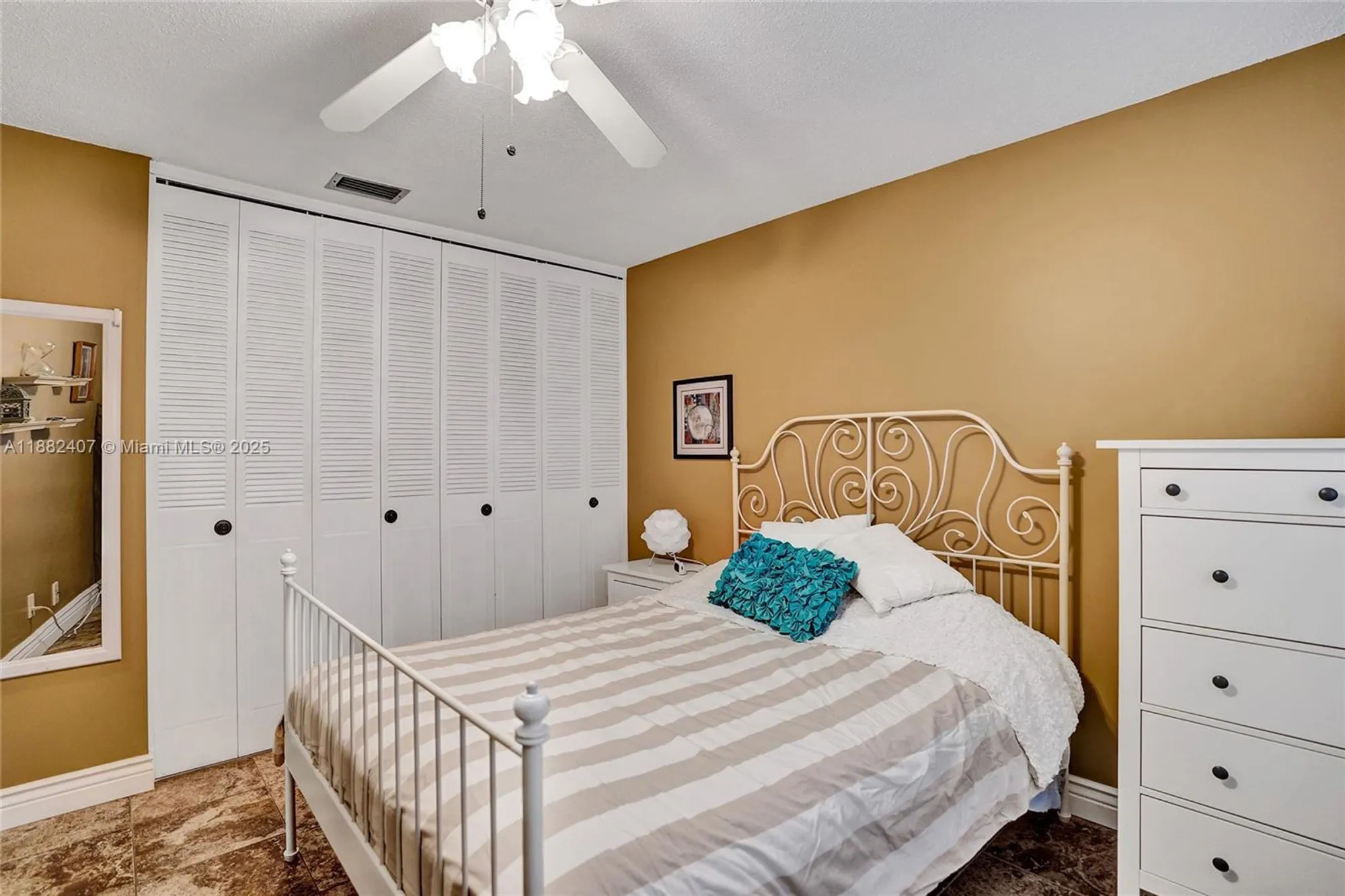 Property Slideshow image 37 of 63 | 2921 crosley dr e, West Palm Beach, FL, 33415