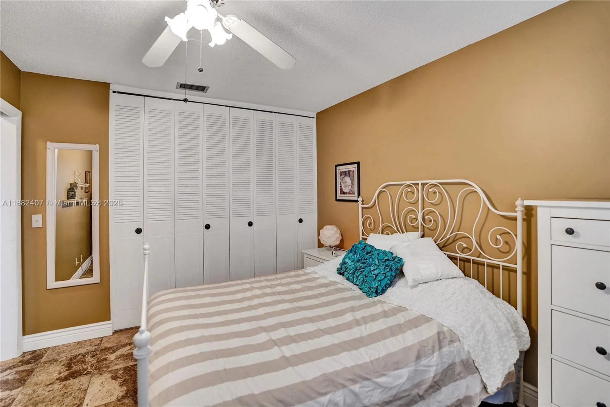 Property Slideshow image 38 of 63 | 2921 crosley dr e, West Palm Beach, FL, 33415