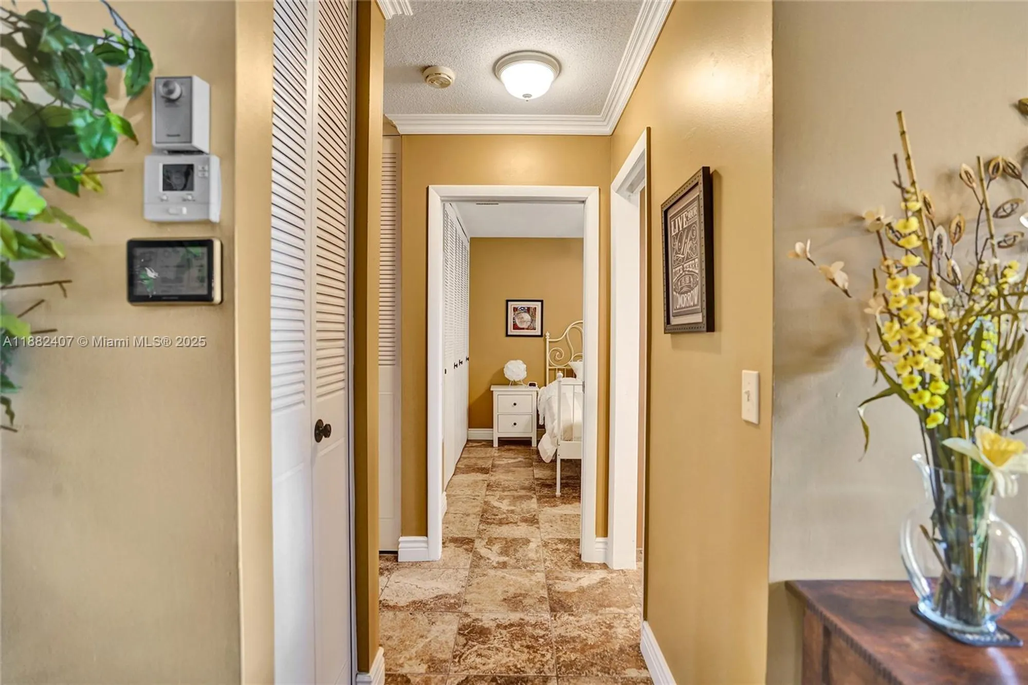 Property Slideshow image 33 of 63 | 2921 crosley dr e, West Palm Beach, FL, 33415