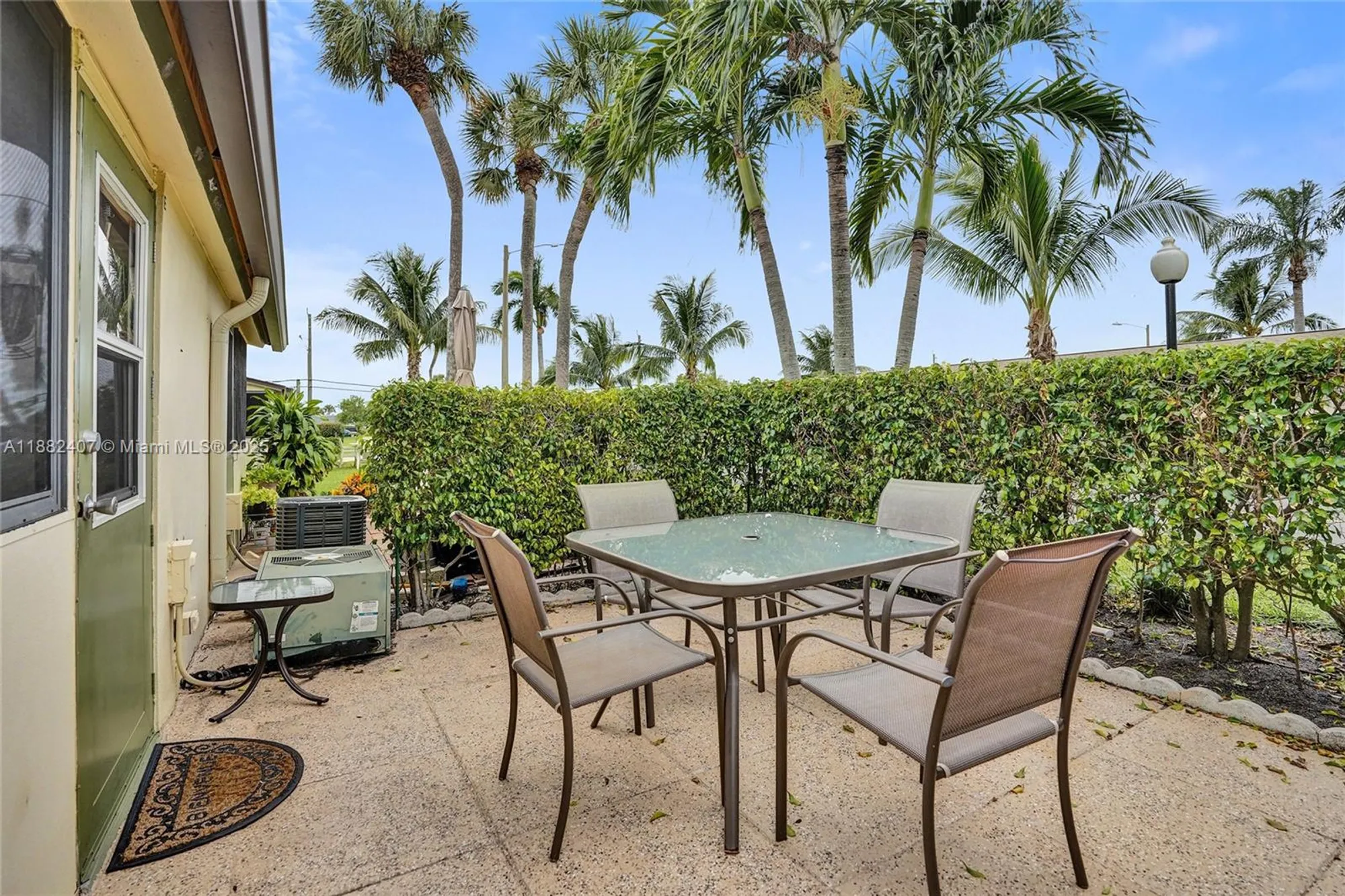 Property Slideshow image 45 of 63 | 2921 crosley dr e, West Palm Beach, FL, 33415