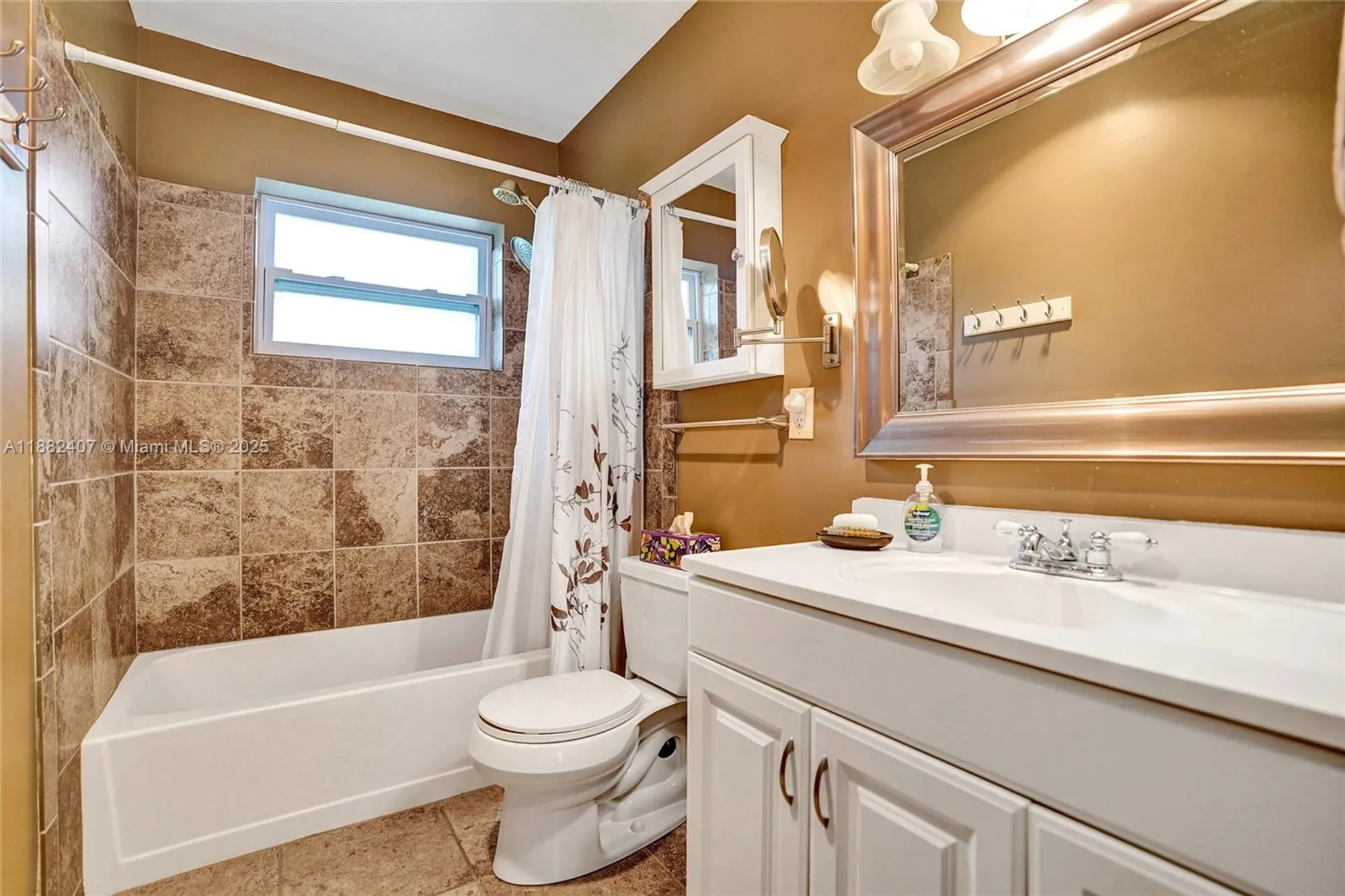 Property Slideshow image 42 of 63 | 2921 crosley dr e, West Palm Beach, FL, 33415