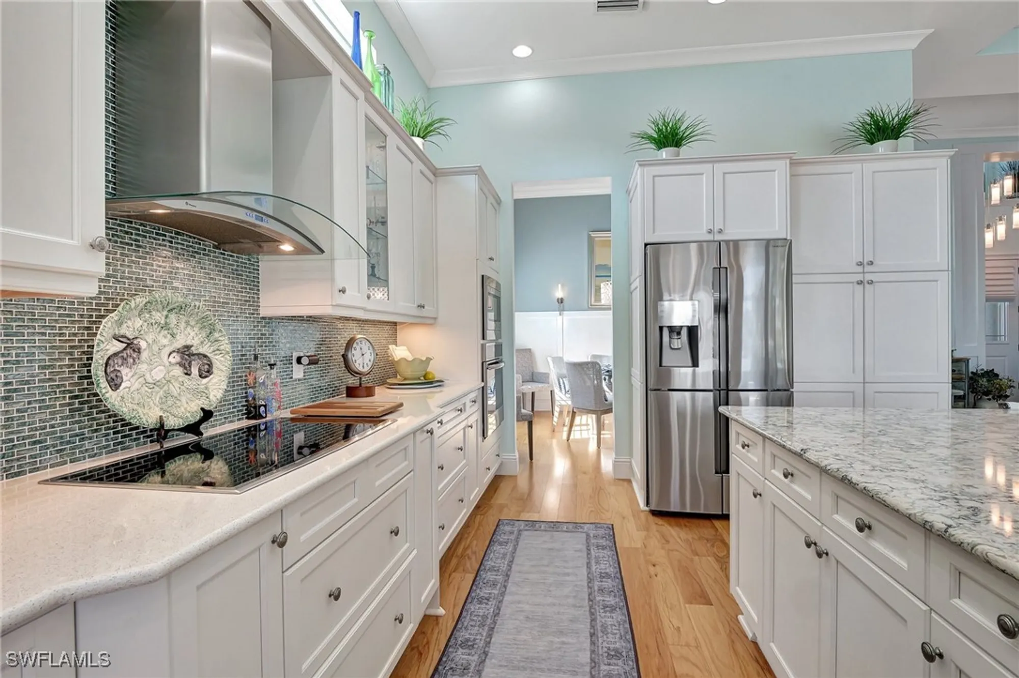 Property Slideshow image 15 of 35 | 5046 martinique dr, Naples, FL, 34113