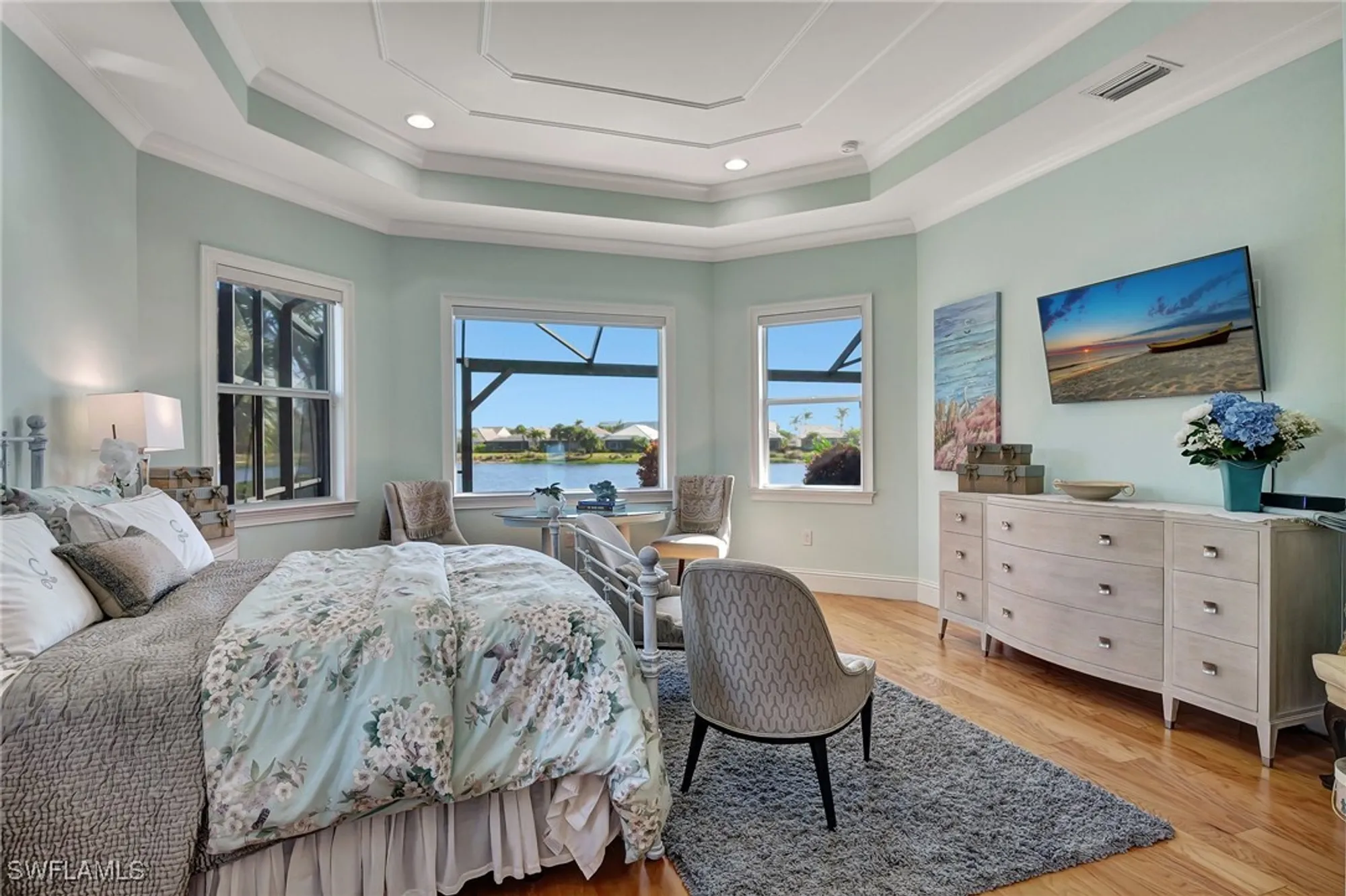 Property Slideshow image 18 of 35 | 5046 martinique dr, Naples, FL, 34113