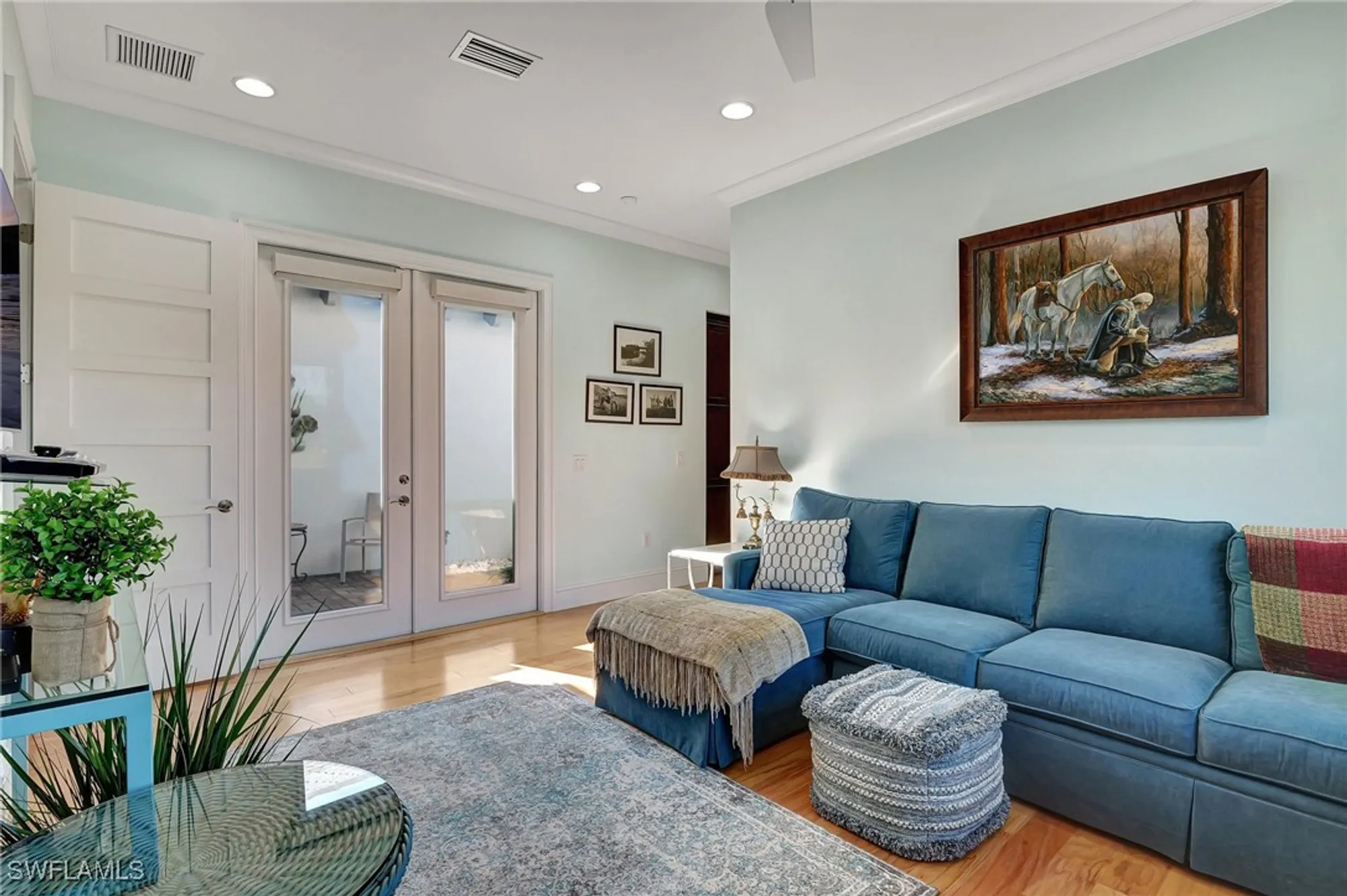 Property Slideshow image 25 of 35 | 5046 martinique dr, Naples, FL, 34113