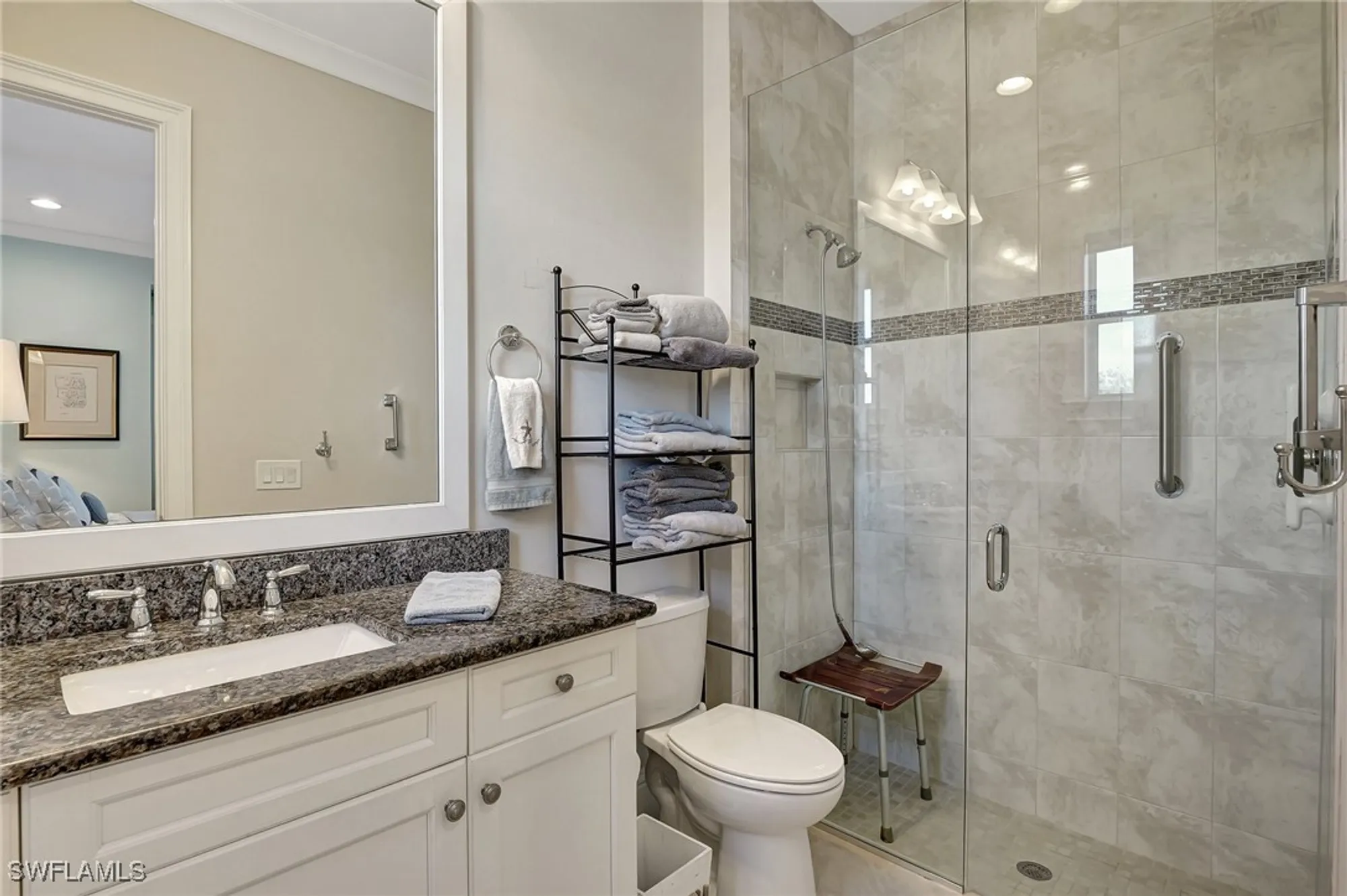 Property Slideshow image 23 of 35 | 5046 martinique dr, Naples, FL, 34113