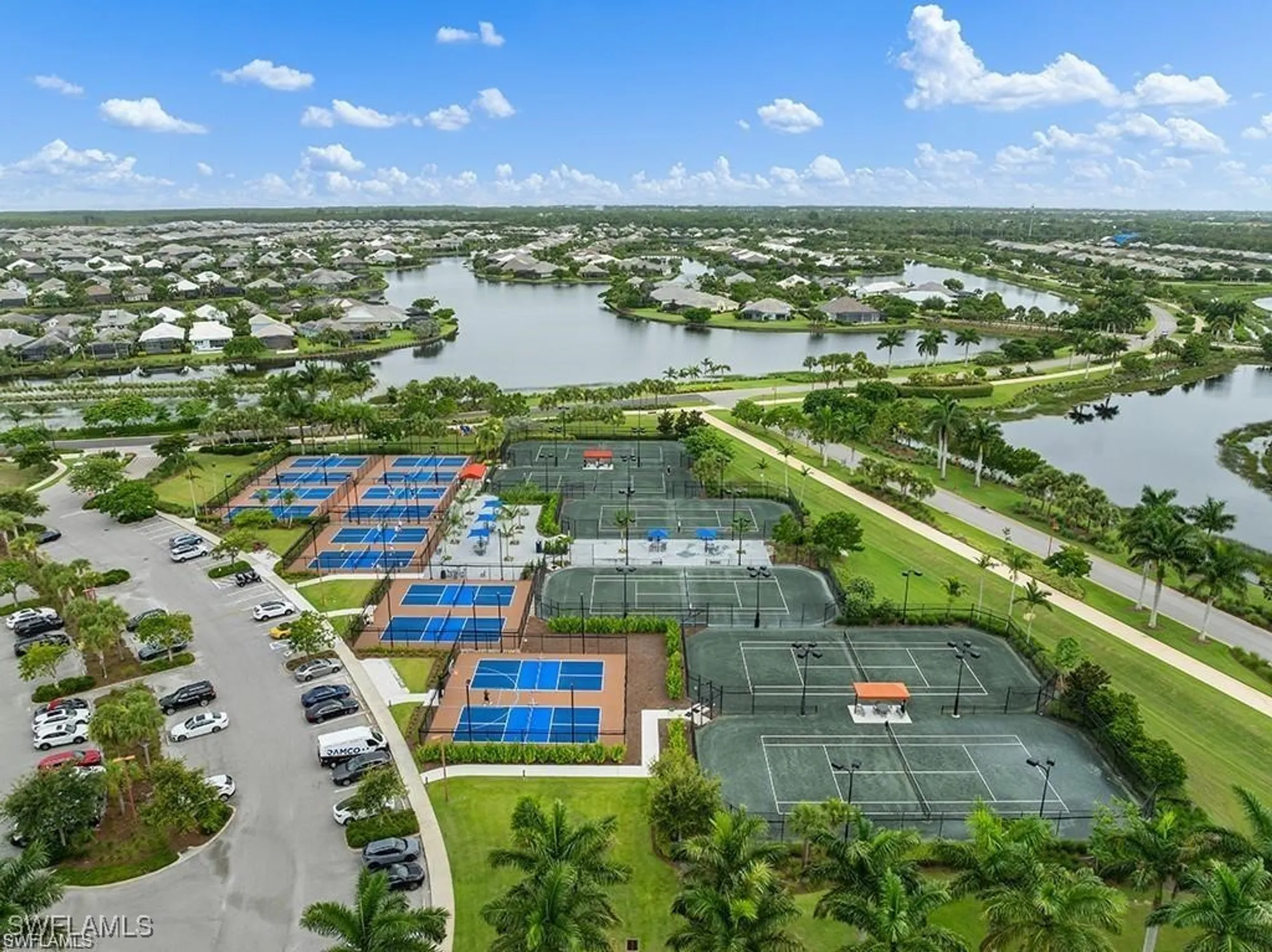 Property Slideshow image 32 of 35 | 5046 martinique dr, Naples, FL, 34113