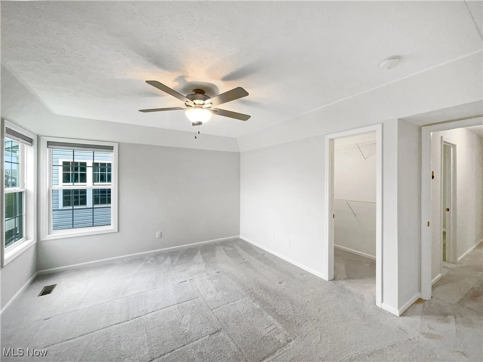 Property Slideshow image 14 of 18 | 167 prestwyck ln, Elyria, OH, 44035