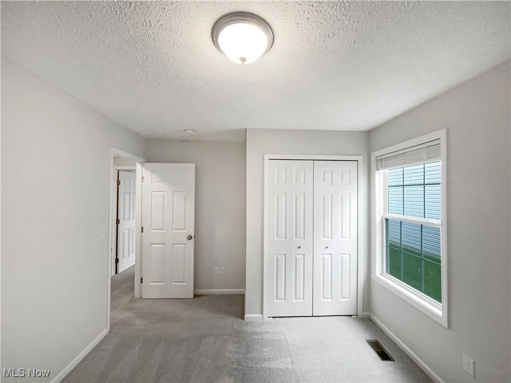 Property Slideshow image 16 of 18 | 167 prestwyck ln, Elyria, OH, 44035