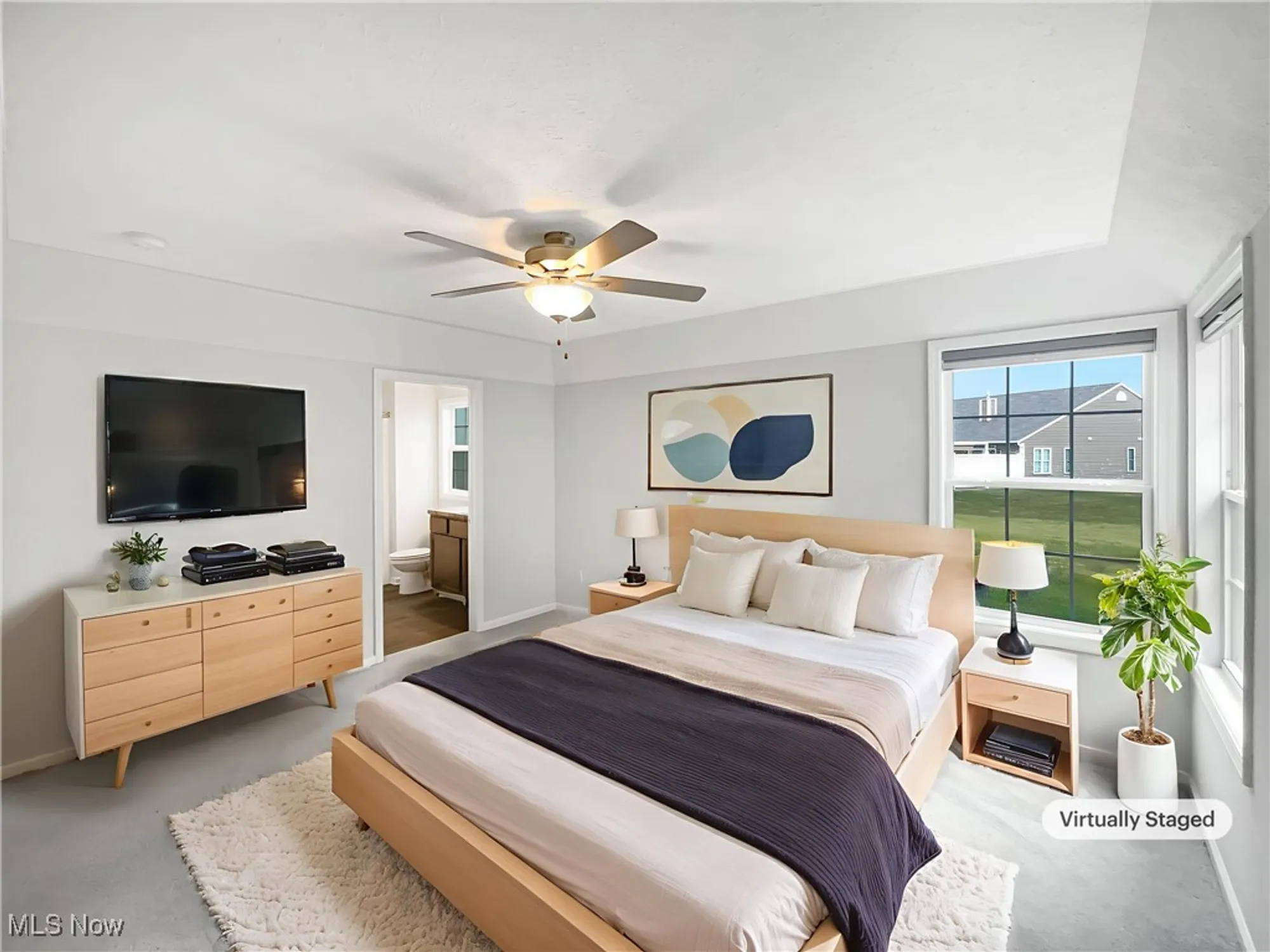 Property Slideshow image 4 of 18 | 167 prestwyck ln, Elyria, OH, 44035