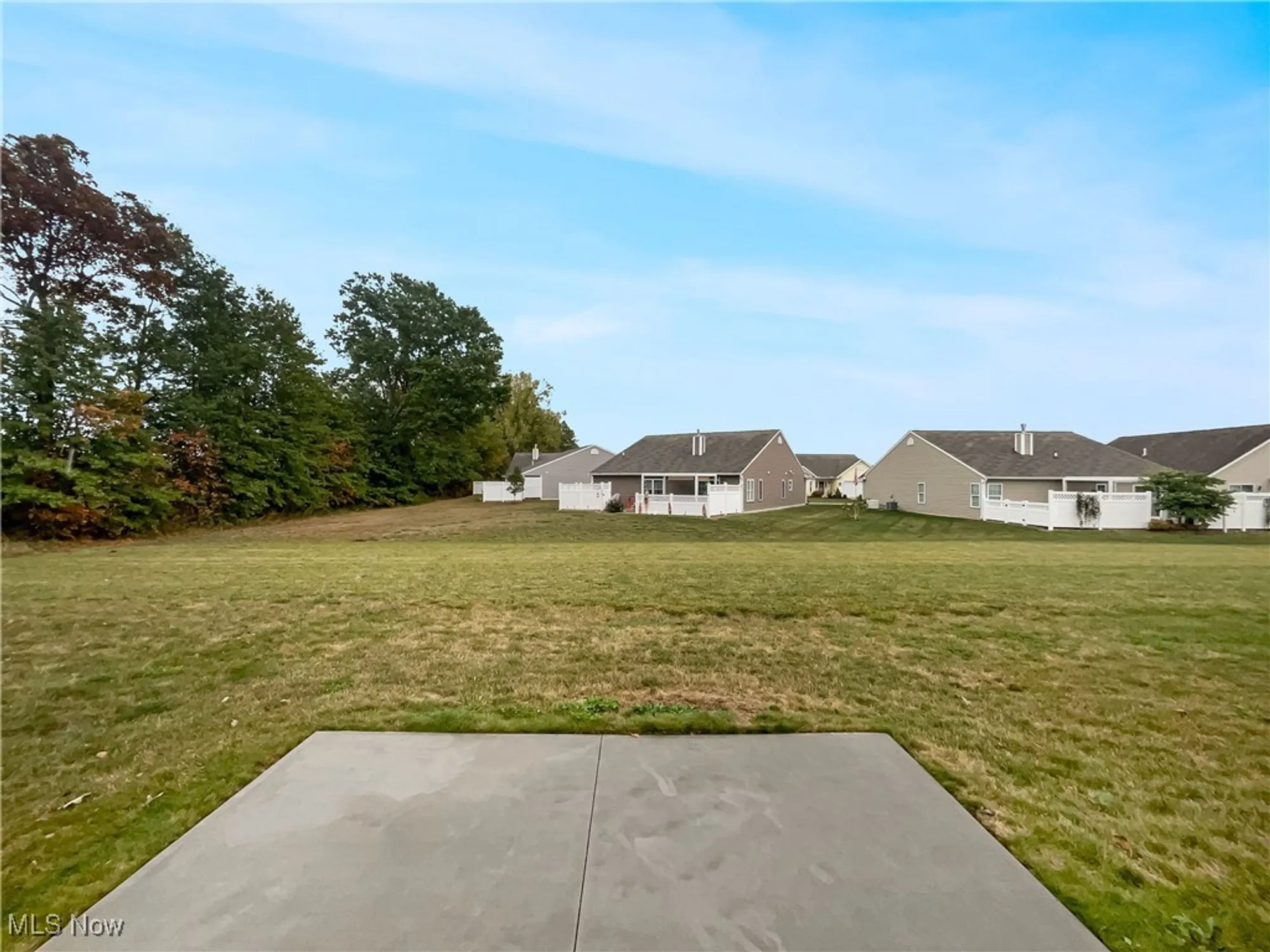 Property Slideshow image 9 of 18 | 167 prestwyck ln, Elyria, OH, 44035