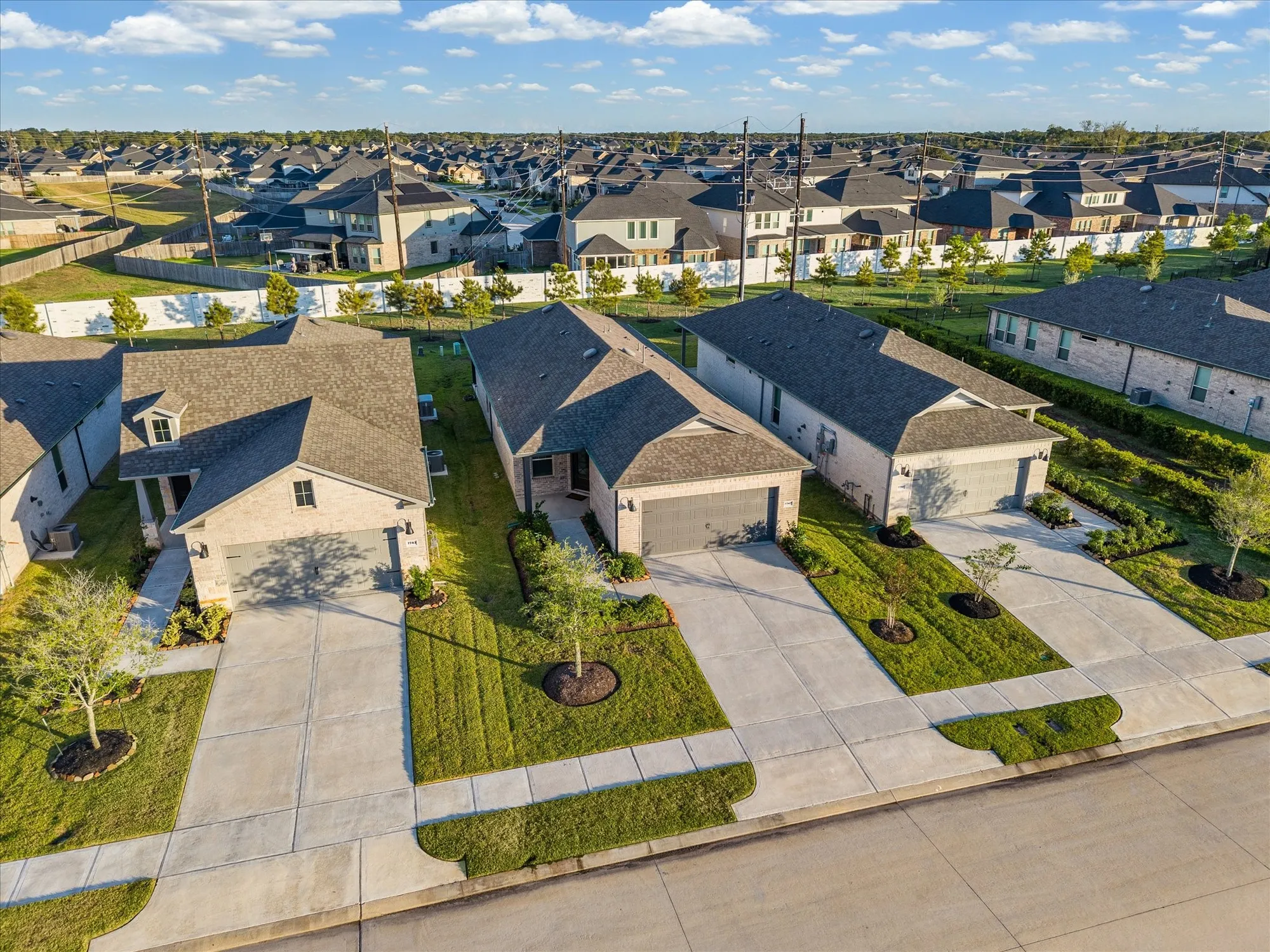 Property Slideshow image 17 of 32 | 7747 rolling stone dr, Fulshear, TX, 77441