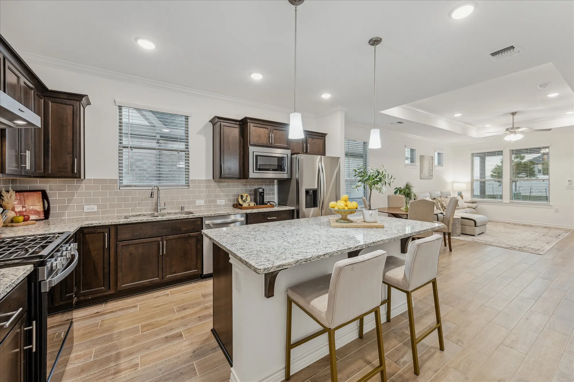 Property Slideshow image 10 of 32 | 7747 rolling stone dr, Fulshear, TX, 77441