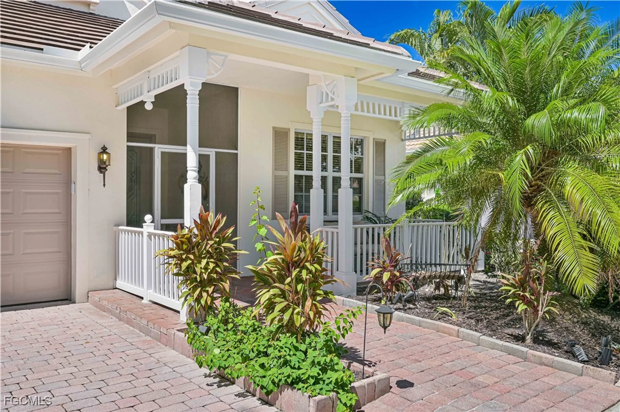 Property Slideshow image 2 of 47 | 2936 apple blossom dr, Alva, FL, 33920