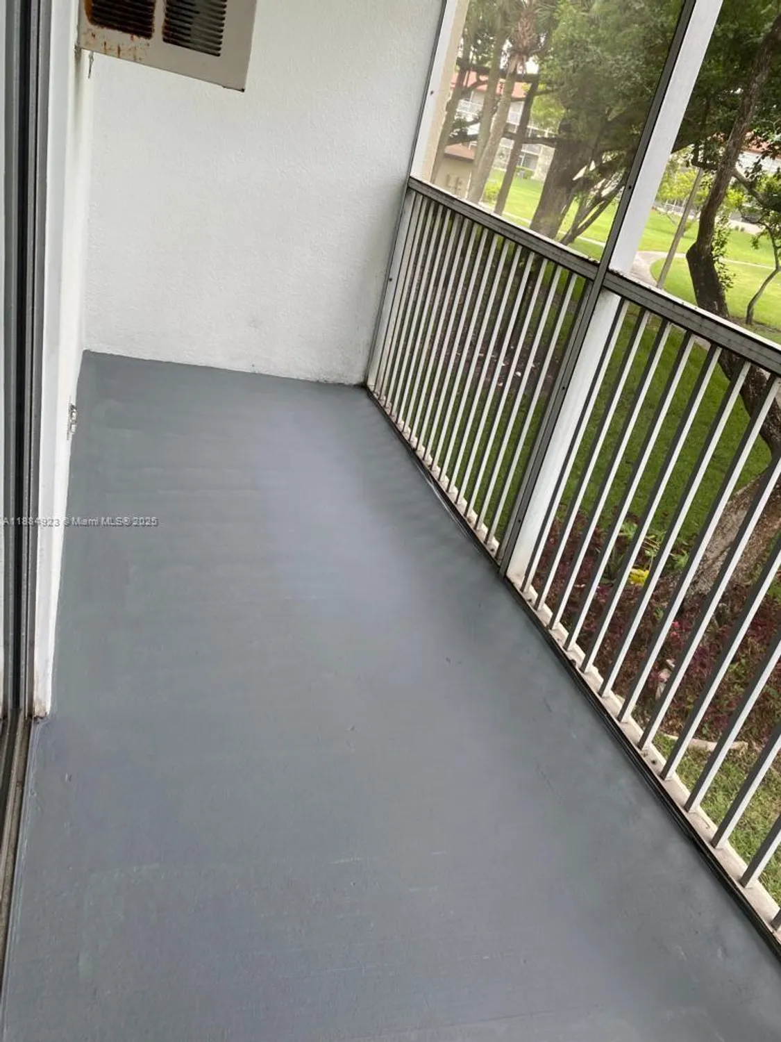 Property Slideshow image 17 of 19 | 151 sw 134th way 212n, Pembroke Pines, FL, 33027