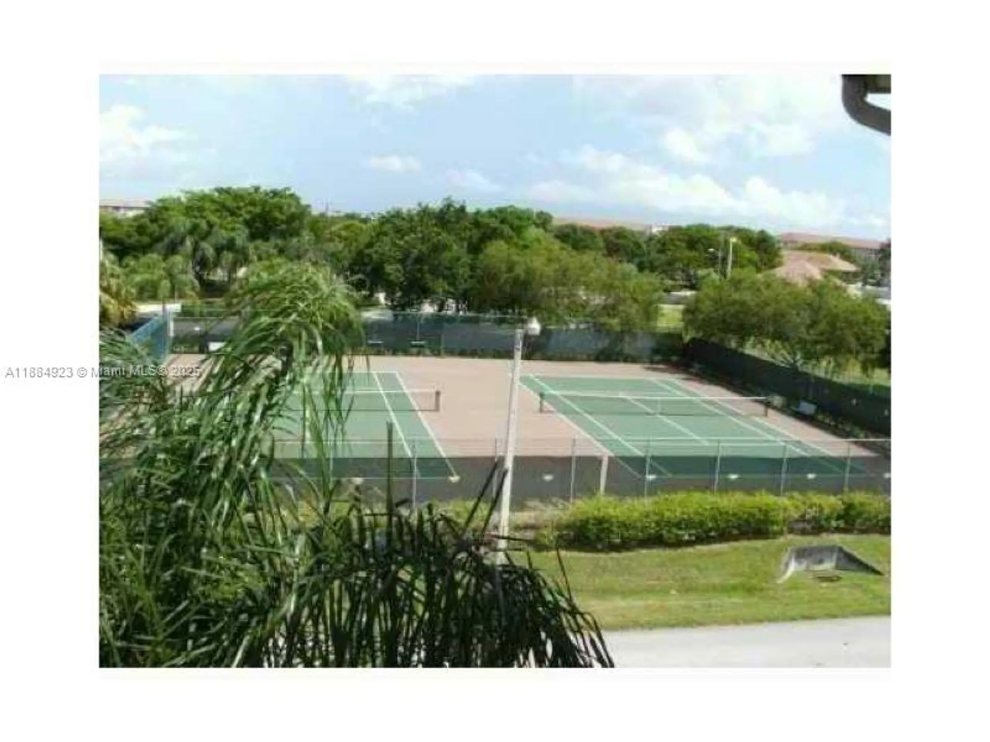 Property Slideshow image 9 of 19 | 151 sw 134th way 212n, Pembroke Pines, FL, 33027