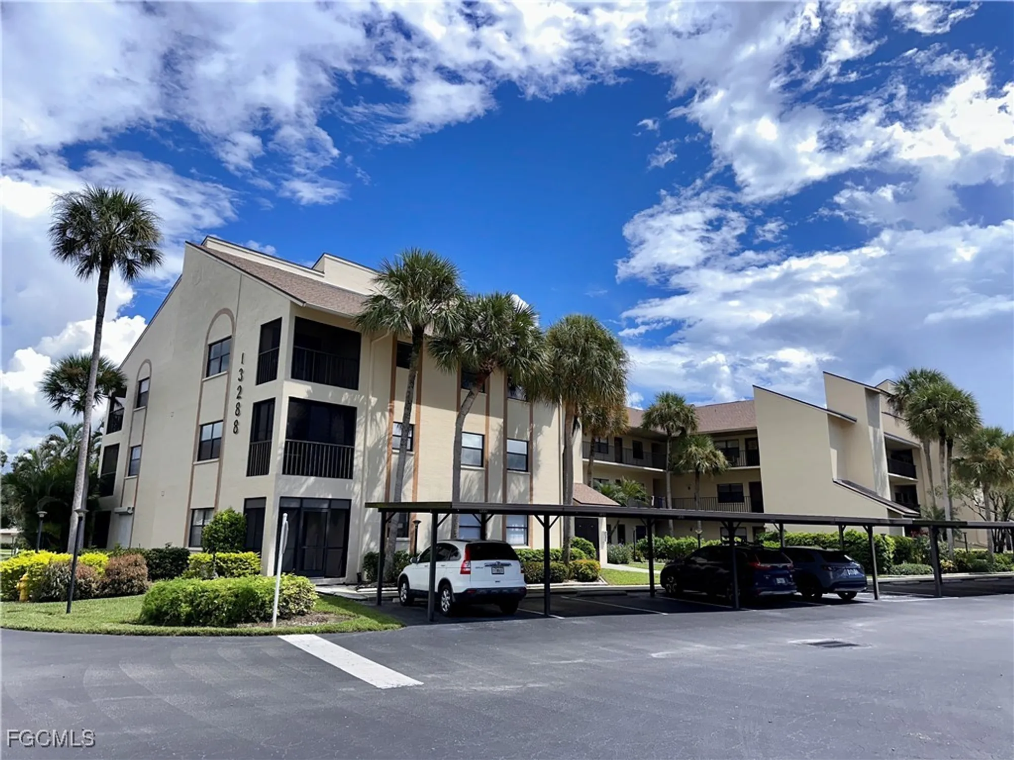 Property Slideshow image 1 of 41 | 13288 white marsh ln 3432, Fort Myers, FL, 33912