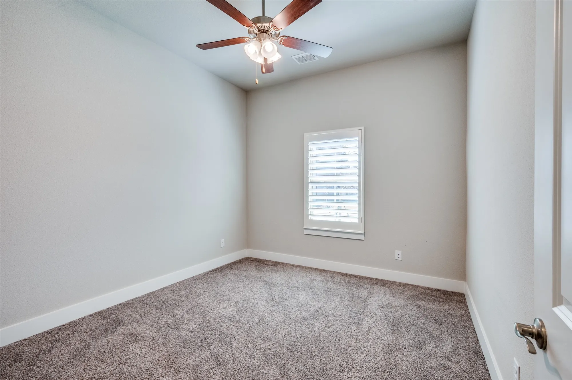 Property Slideshow image 19 of 22 | 7616 cerrito trl, Fort Worth, TX, 76123