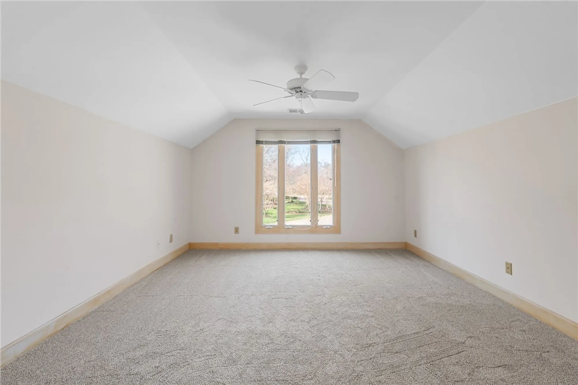 Property Slideshow image 21 of 50 | 203 warehams pt, Williamsburg, VA, 23185