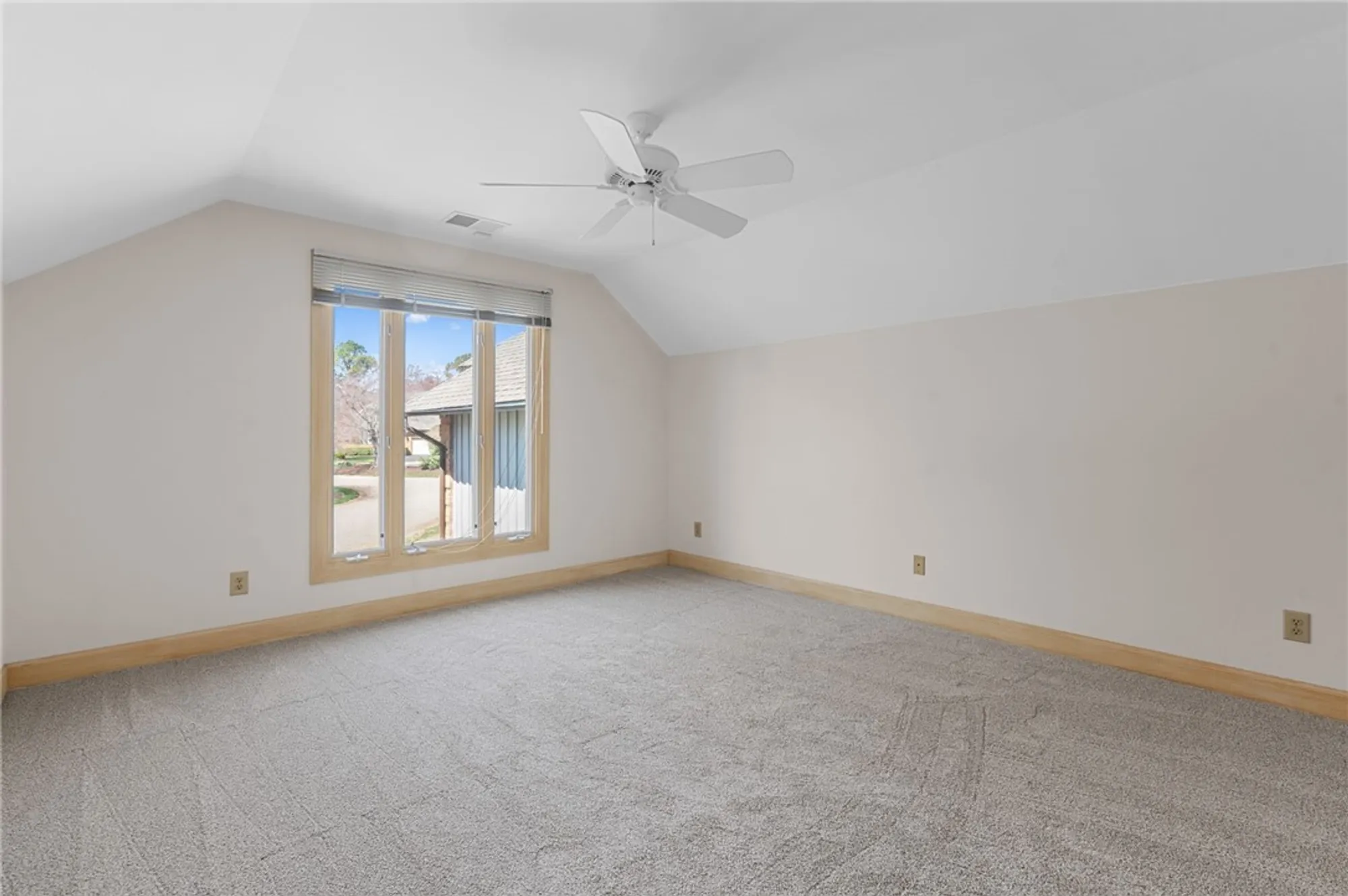 Property Slideshow image 22 of 50 | 203 warehams pt, Williamsburg, VA, 23185