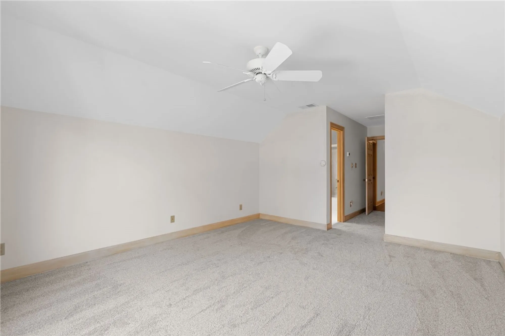 Property Slideshow image 23 of 50 | 203 warehams pt, Williamsburg, VA, 23185