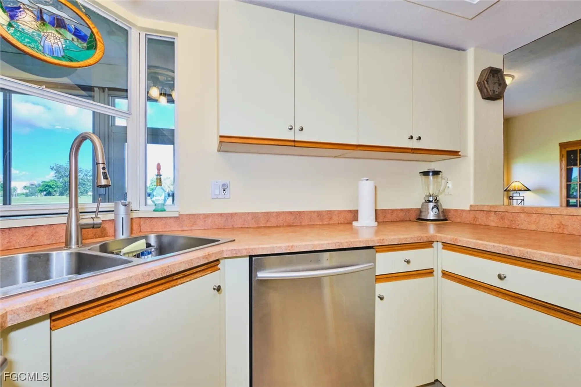 Property Slideshow image 14 of 43 | 13331 medinah cir 1, Fort Myers, FL, 33907