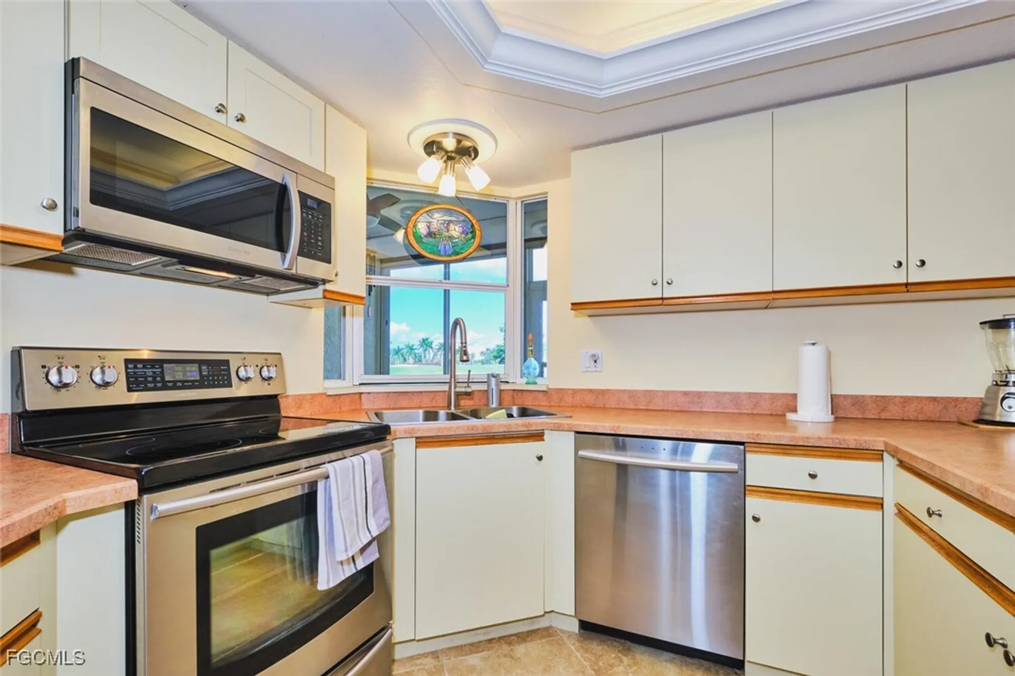 Property Slideshow image 10 of 43 | 13331 medinah cir 1, Fort Myers, FL, 33907