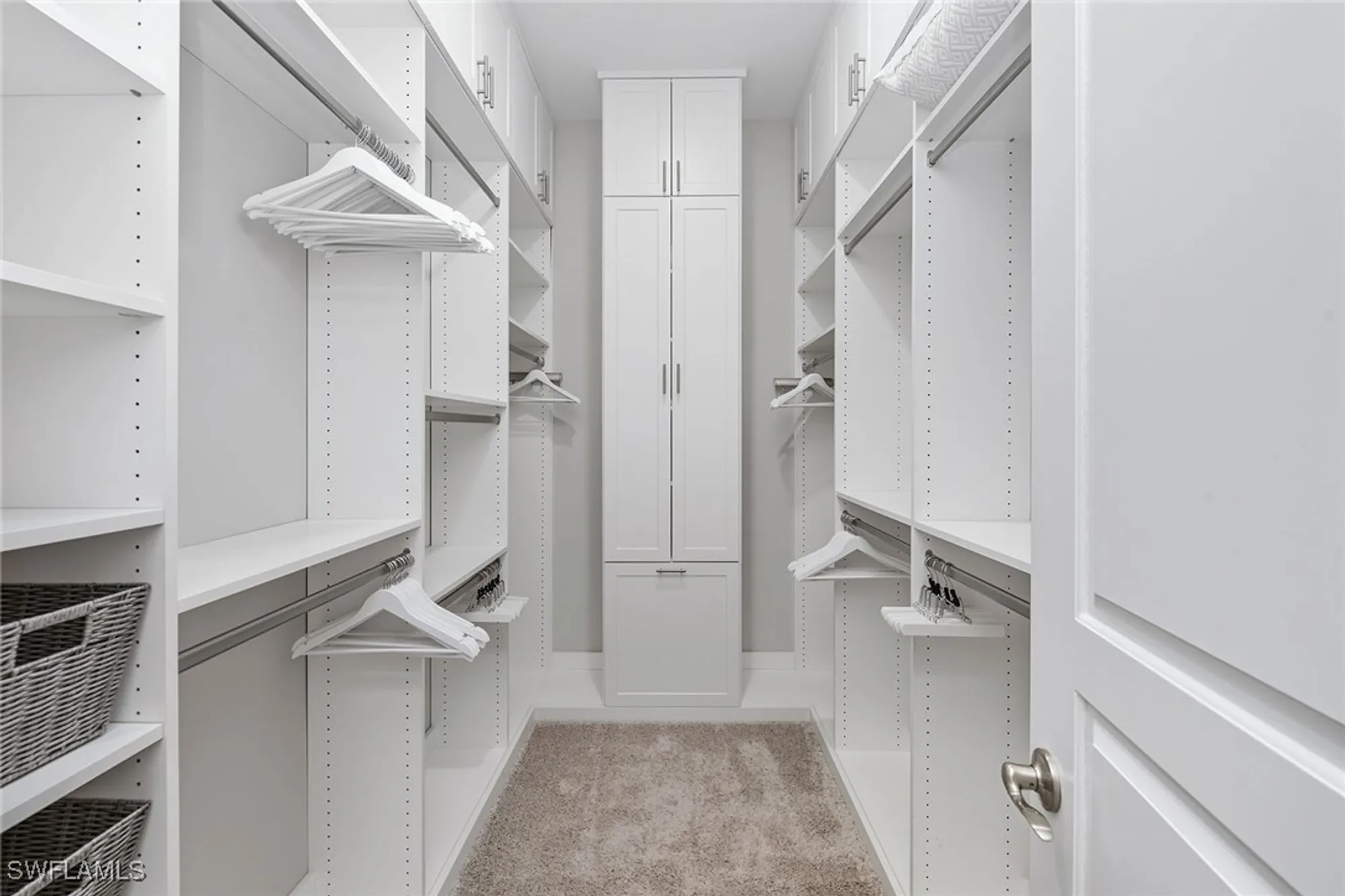 Property Slideshow image 16 of 50 | 3199 cotuit ln, Naples, FL, 34114