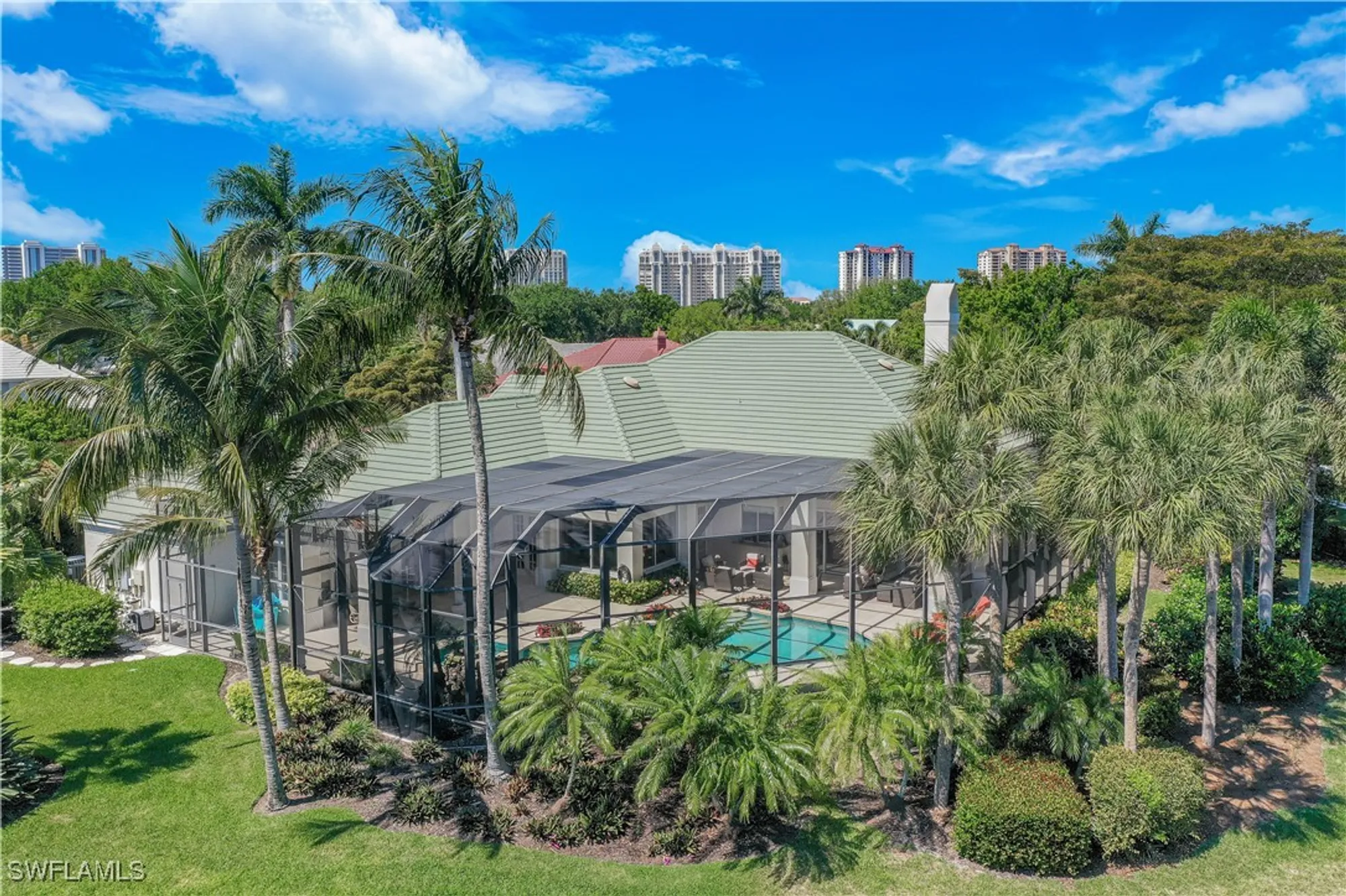 Property Slideshow image 15 of 50 | 695 ardmore ln, Naples, FL, 34108