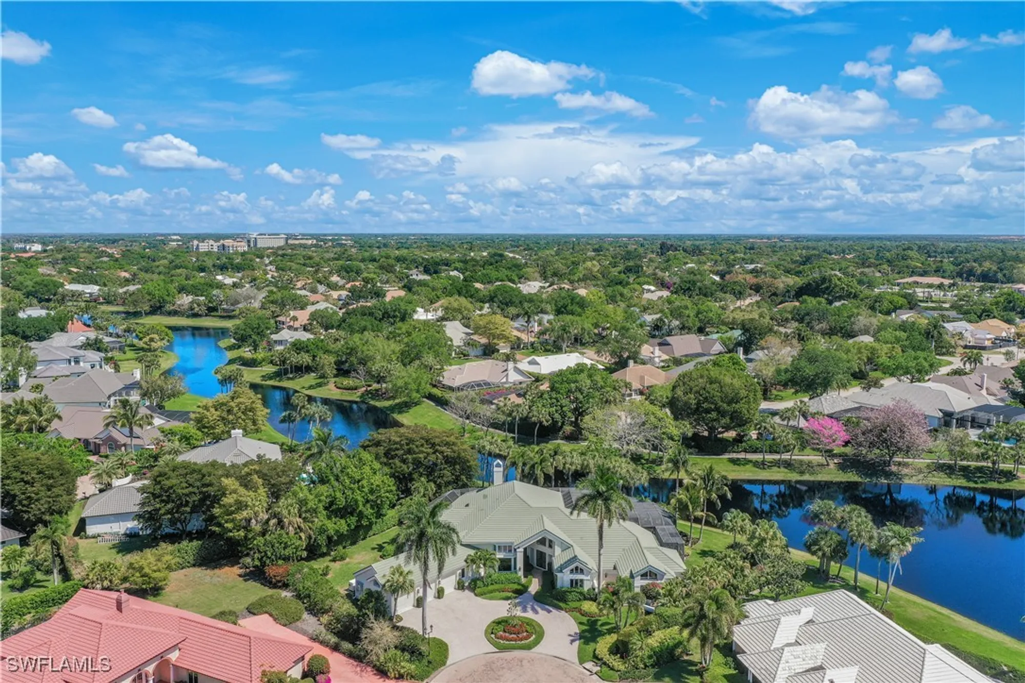 Property Slideshow image 18 of 50 | 695 ardmore ln, Naples, FL, 34108