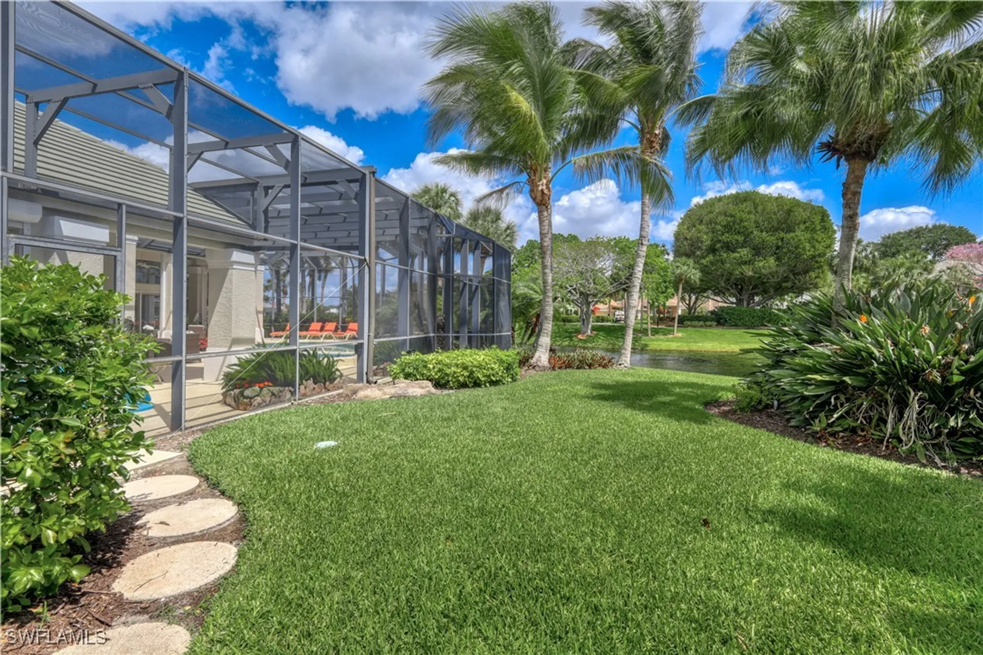 Property Slideshow image 12 of 50 | 695 ardmore ln, Naples, FL, 34108