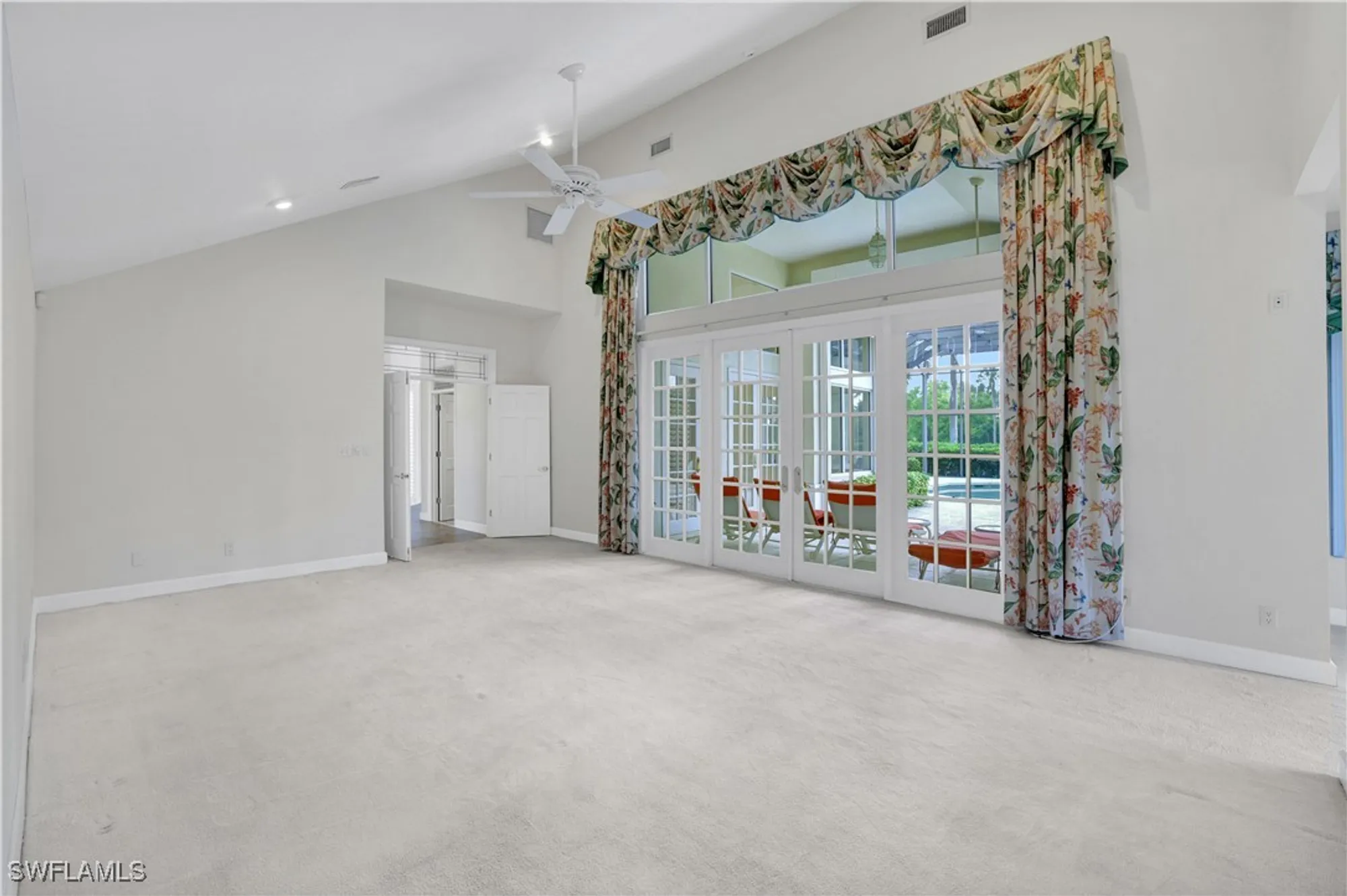 Property Slideshow image 34 of 50 | 695 ardmore ln, Naples, FL, 34108