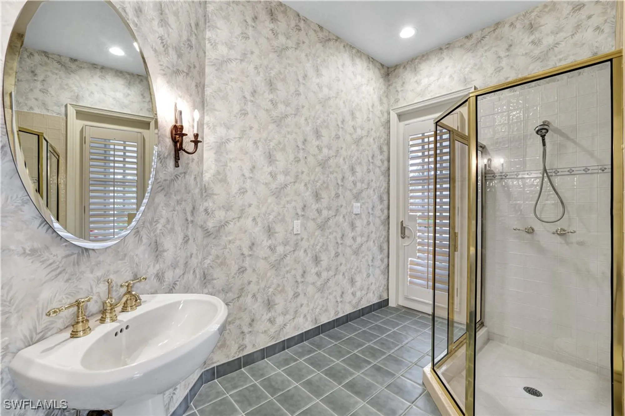 Property Slideshow image 38 of 50 | 695 ardmore ln, Naples, FL, 34108