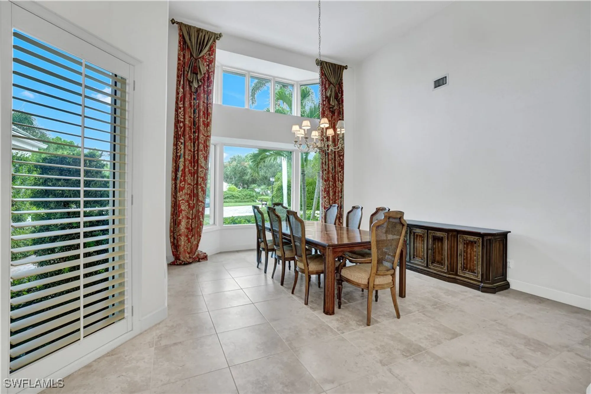 Property Slideshow image 33 of 50 | 695 ardmore ln, Naples, FL, 34108