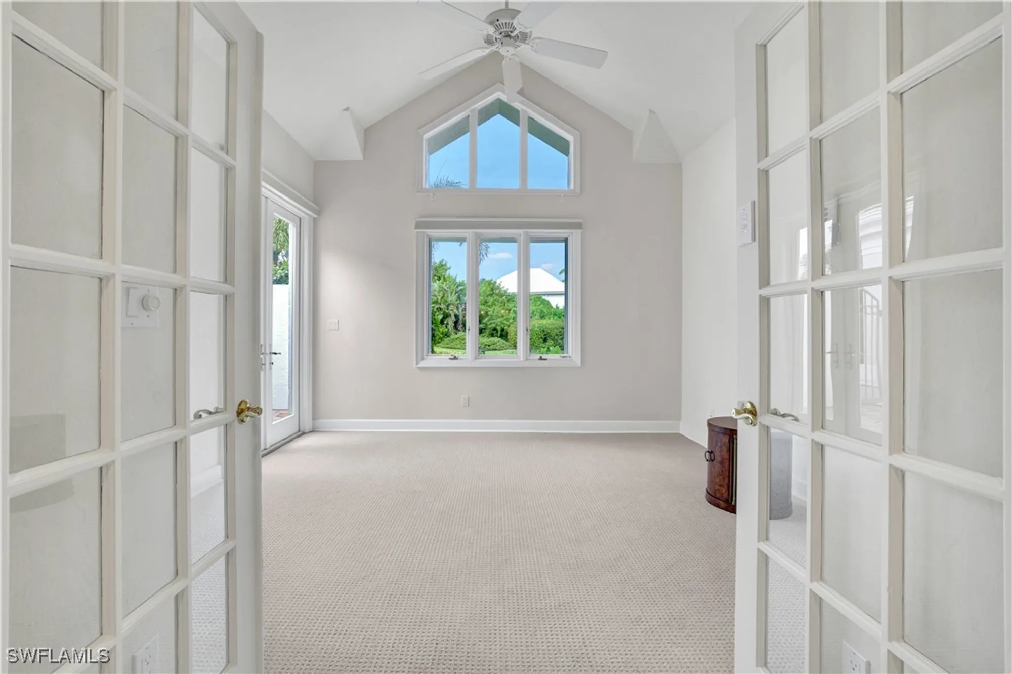 Property Slideshow image 40 of 50 | 695 ardmore ln, Naples, FL, 34108