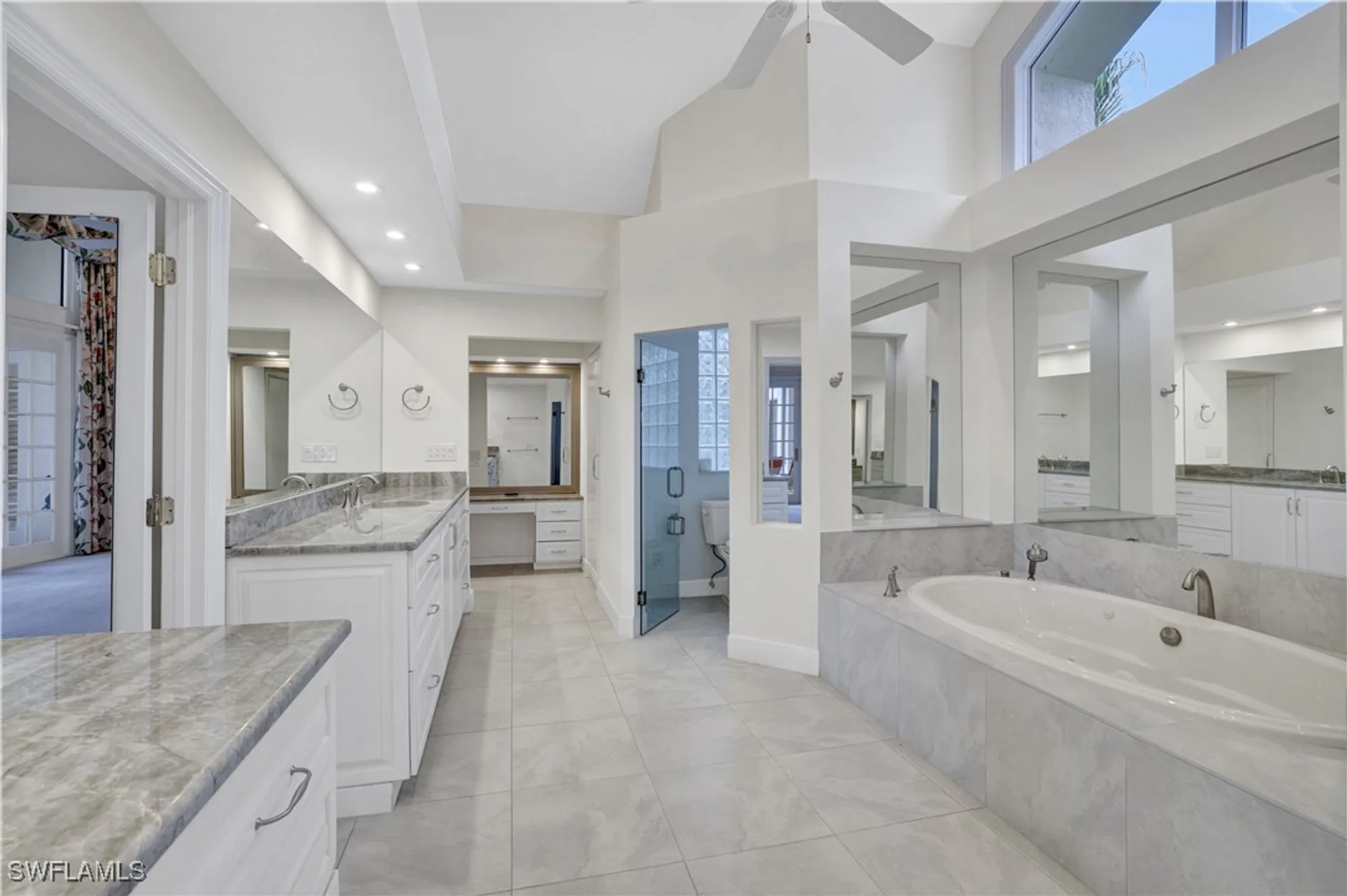 Property Slideshow image 43 of 50 | 695 ardmore ln, Naples, FL, 34108