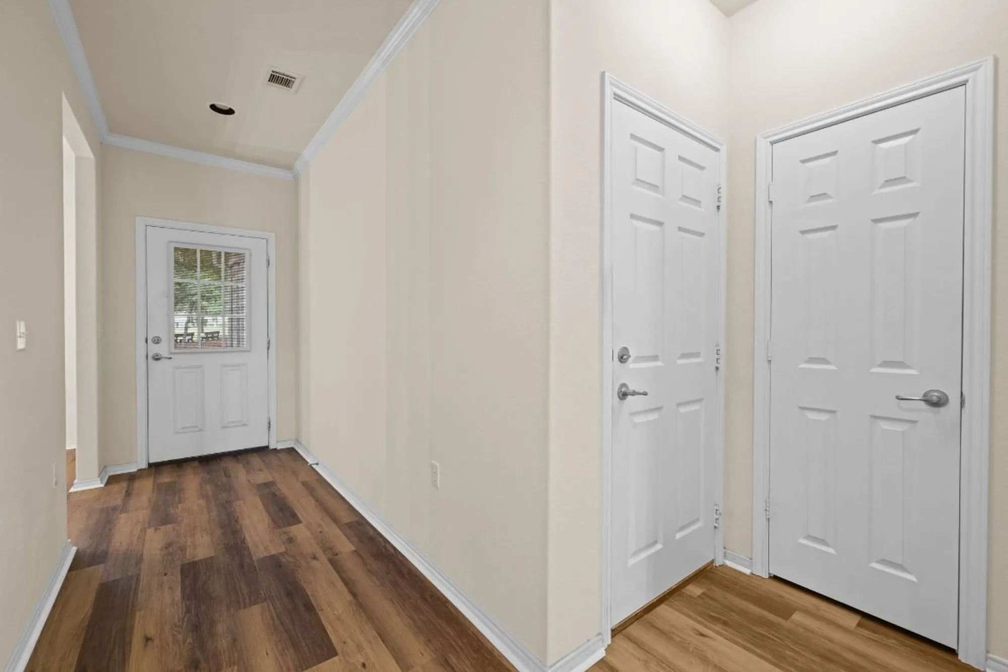 Property Slideshow image 8 of 34 | 107 sunnyside bnd # bnd, Georgetown, TX, 78633