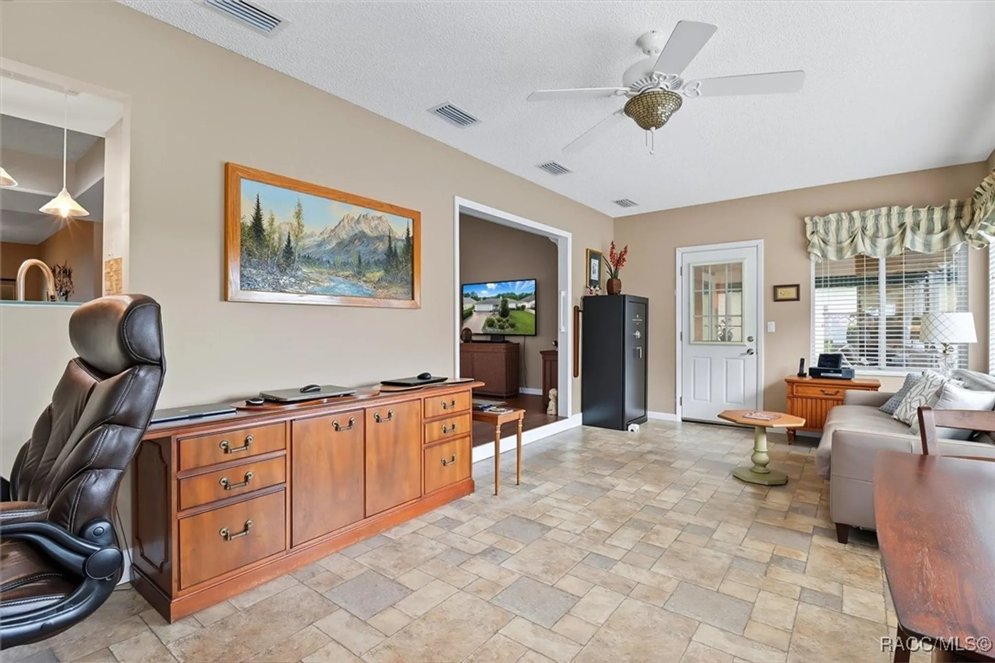 Property Slideshow image 14 of 47 | 10473 s drew bryant cir, Floral City, FL, 34436