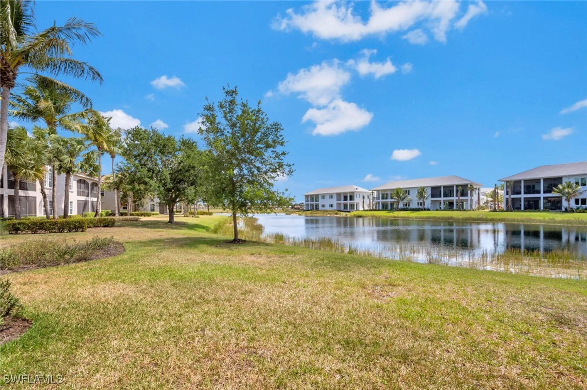 Property Slideshow image 38 of 50 | 3202 serenity ct apt 102, Naples, FL, 34114