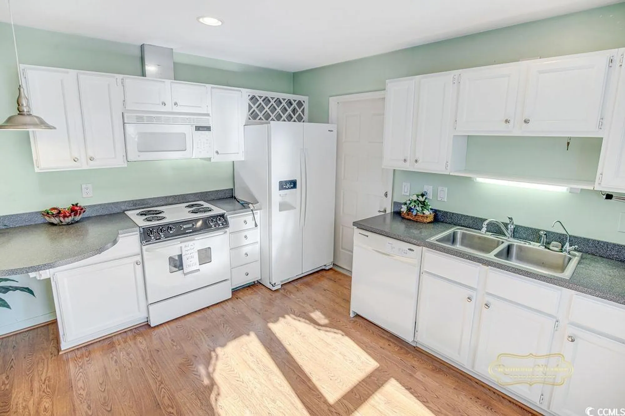 Property Slideshow image 6 of 40 | 112 mayberry ln, Conway, SC, 29526