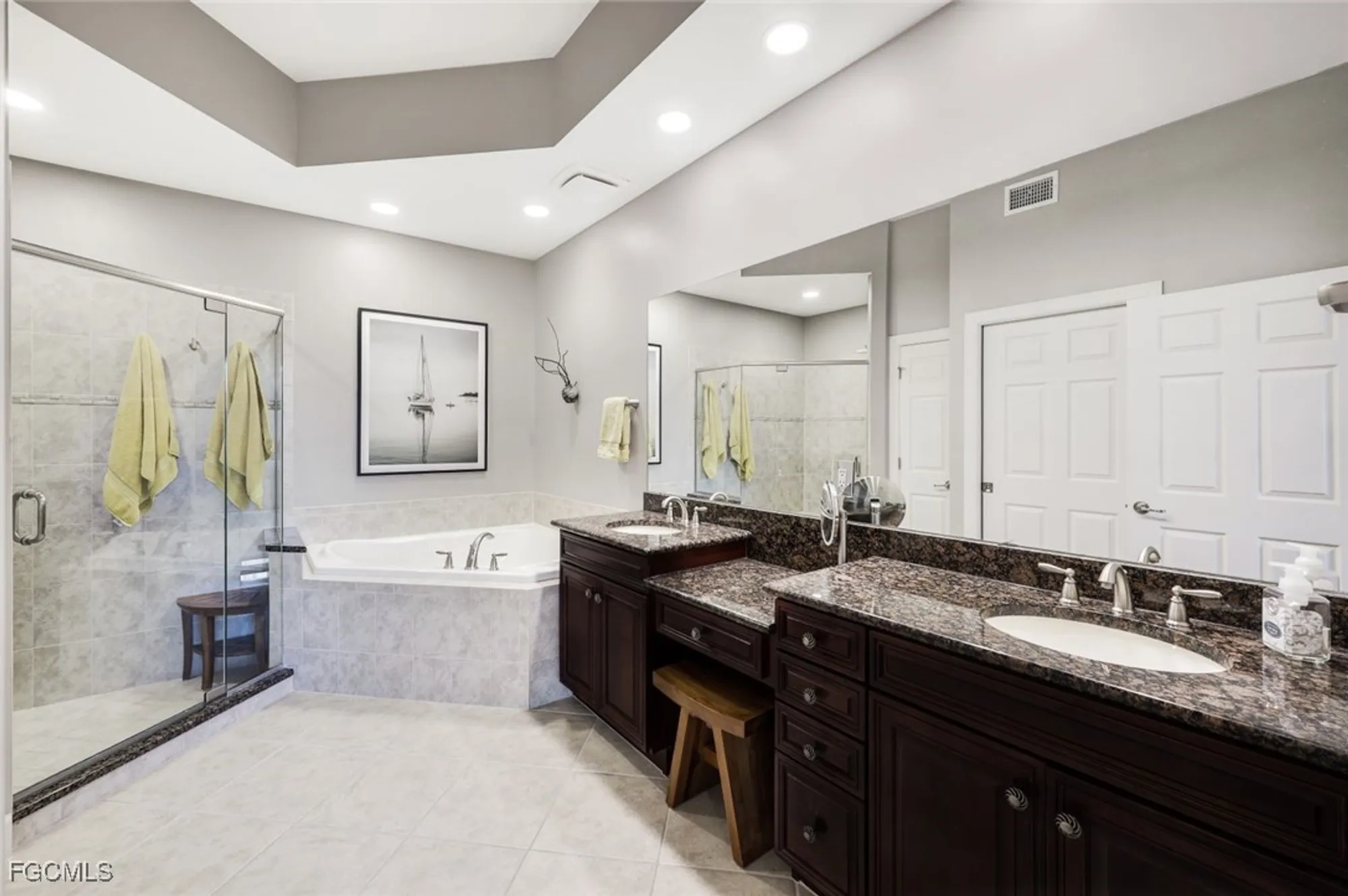 Property Slideshow image 20 of 49 | 10390 glastonbury cir 102, Fort Myers, FL, 33913