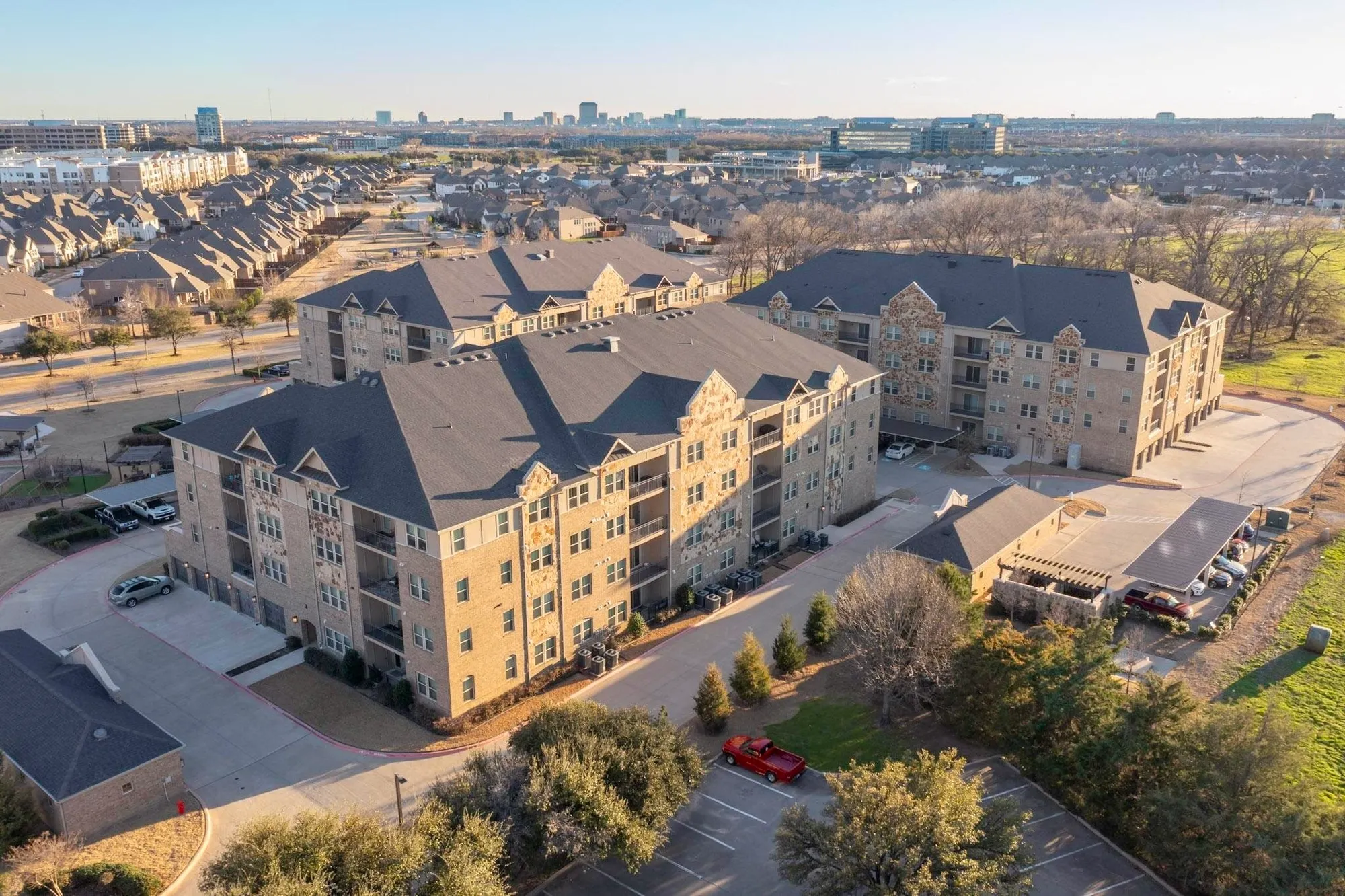 Property Slideshow image 39 of 40 | 1735 wittington pl apt 3403, Farmers Branch, TX, 75234