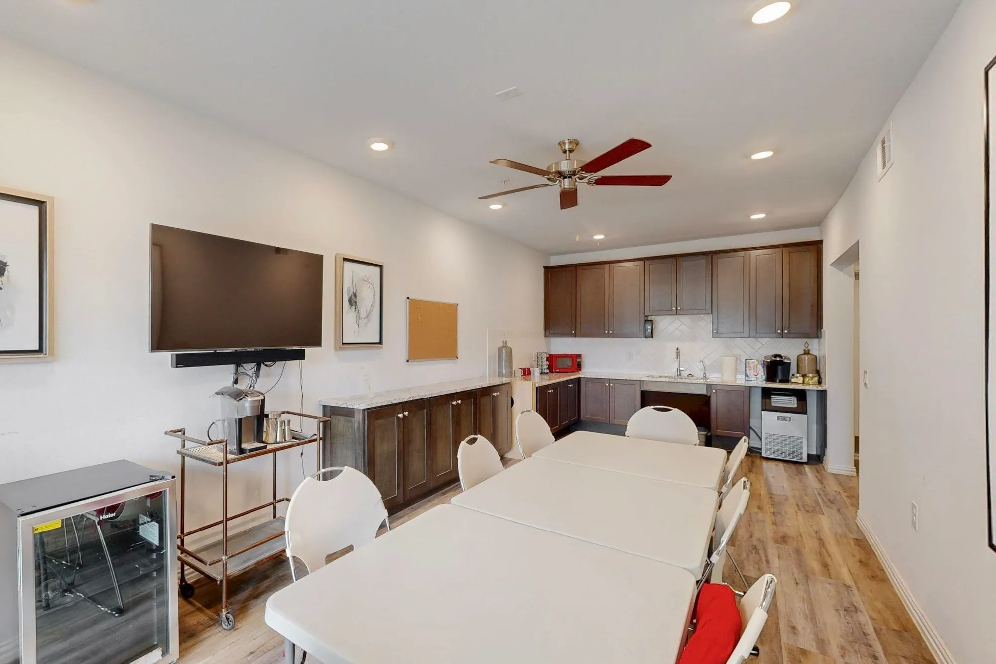 Property Slideshow image 31 of 40 | 1735 wittington pl apt 3403, Farmers Branch, TX, 75234