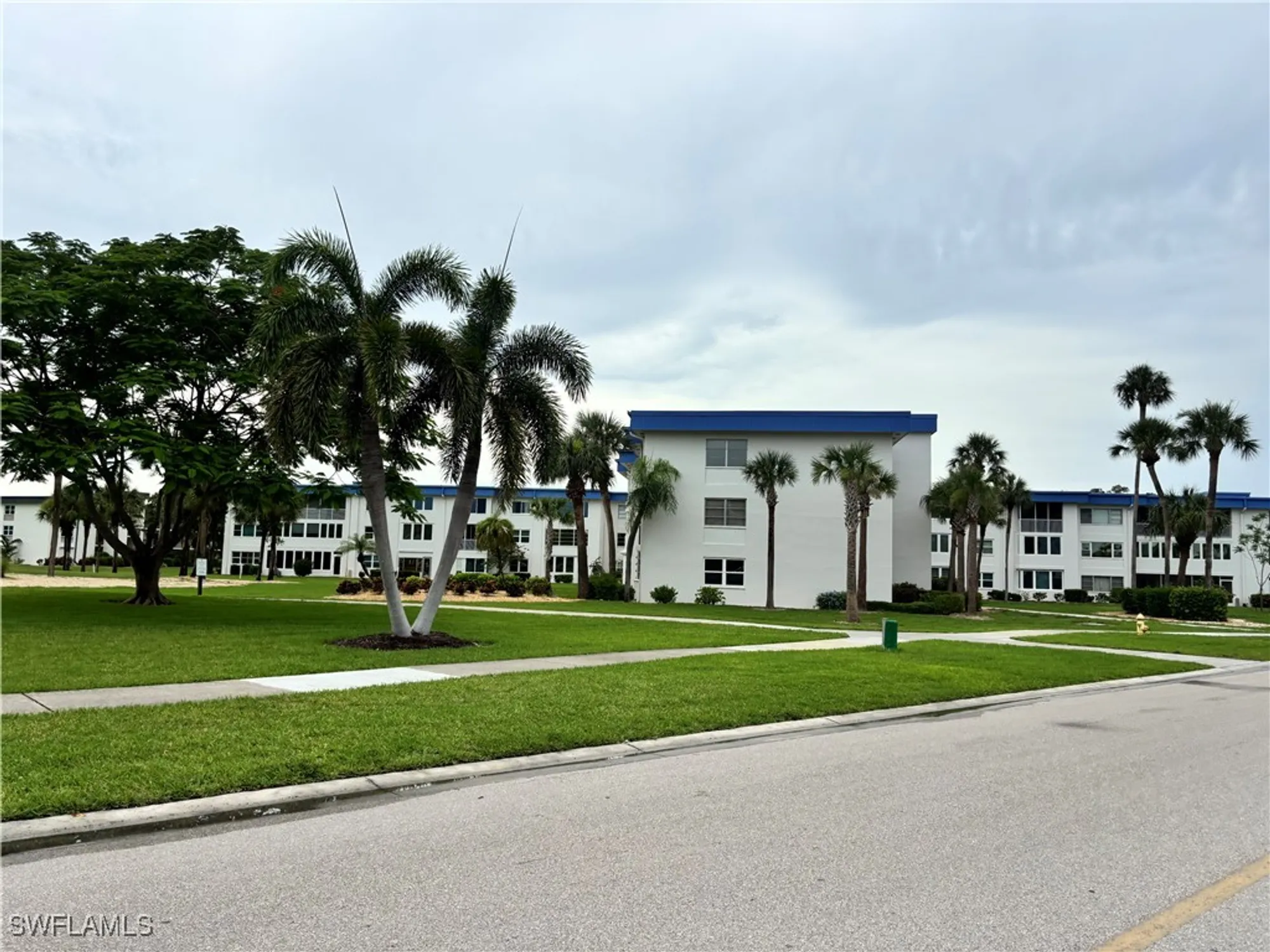 Property Slideshow image 4 of 16 | 1624 pine valley dr apt 115, Fort Myers, FL, 33907