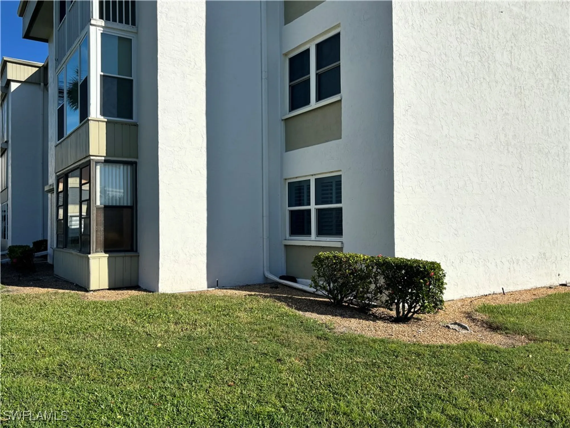 Property Slideshow image 8 of 16 | 1624 pine valley dr apt 115, Fort Myers, FL, 33907